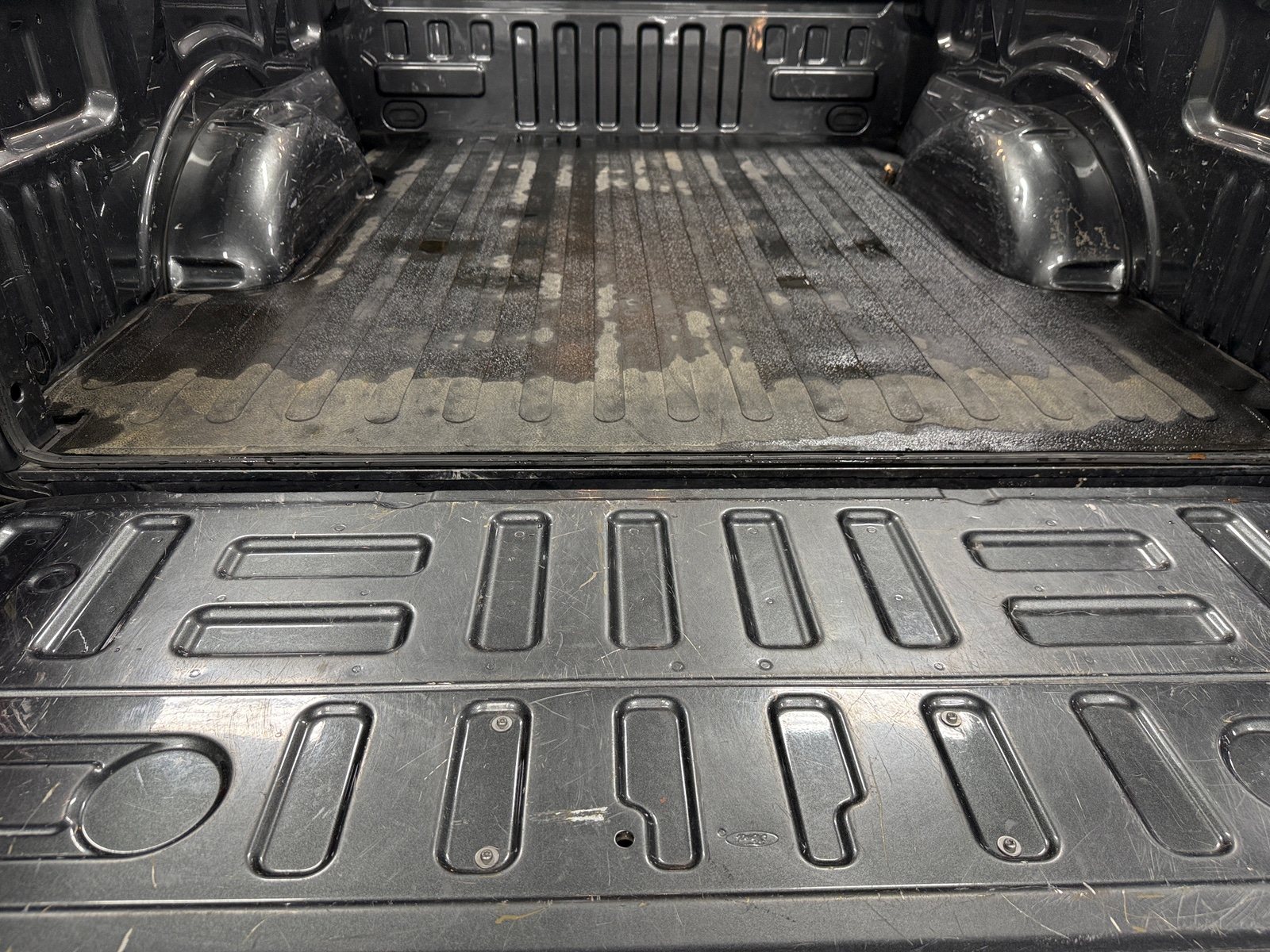 Thumbnail: 2018 Ford Econoline - 6