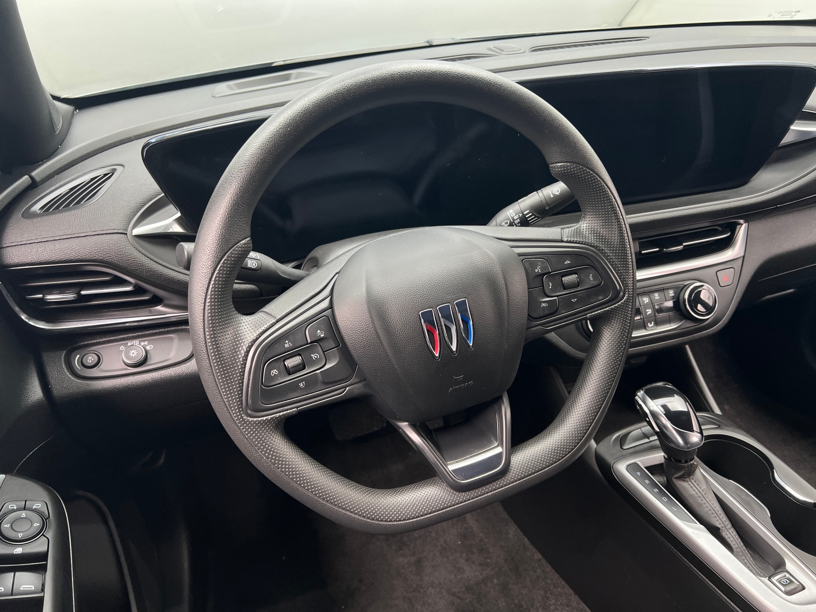 Thumbnail: 2024 Buick Envista - 4