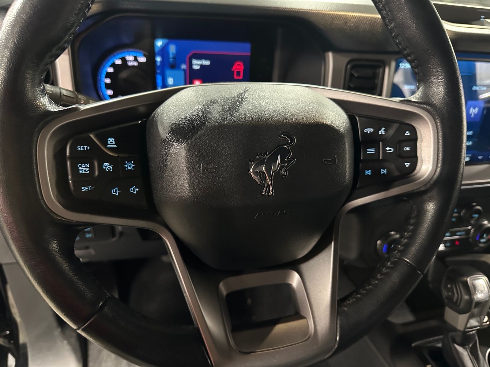 Thumbnail: 2022 Ford Bronco - 5