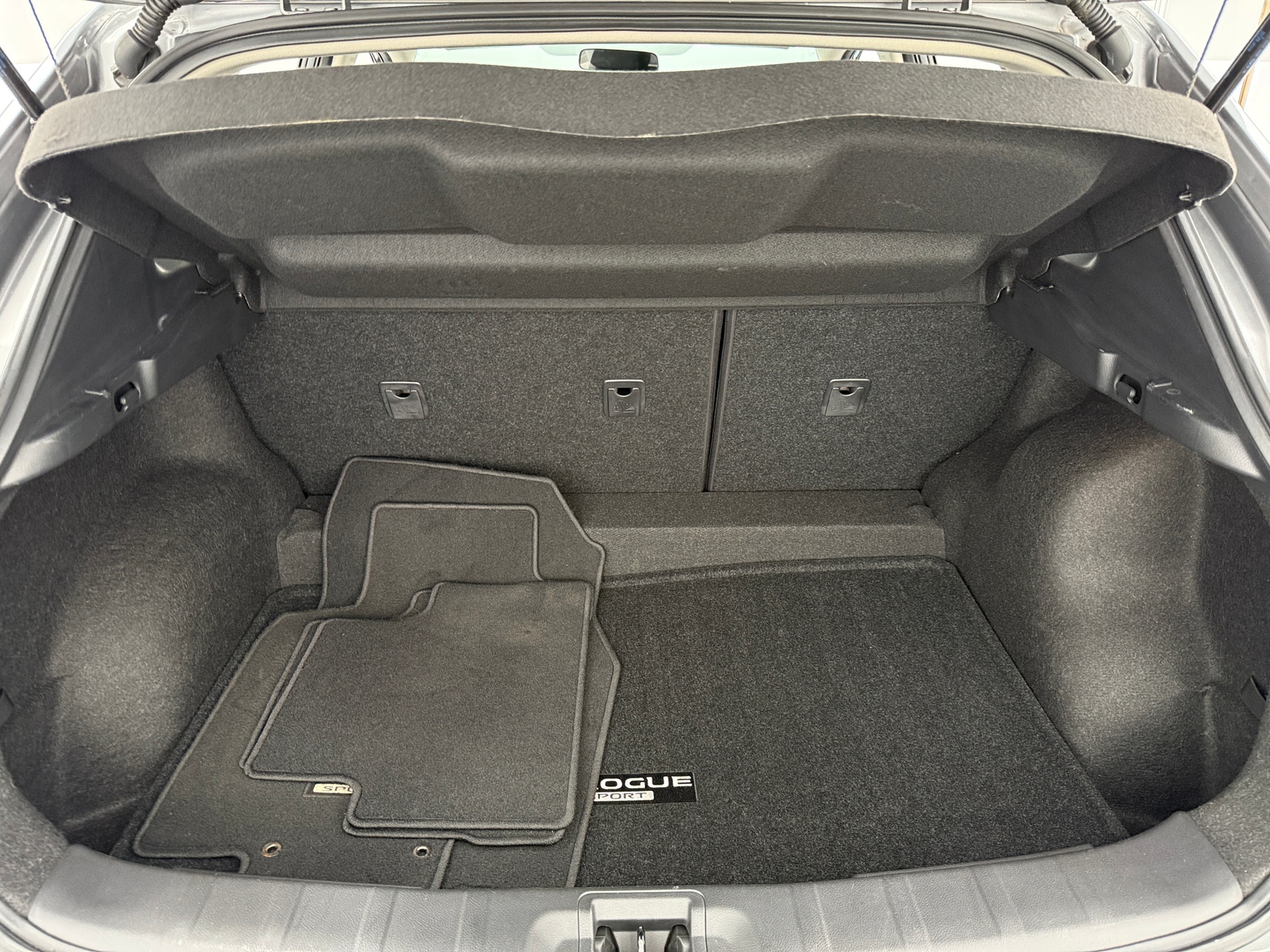 Thumbnail: 2018 Nissan Rogue Sport - 7