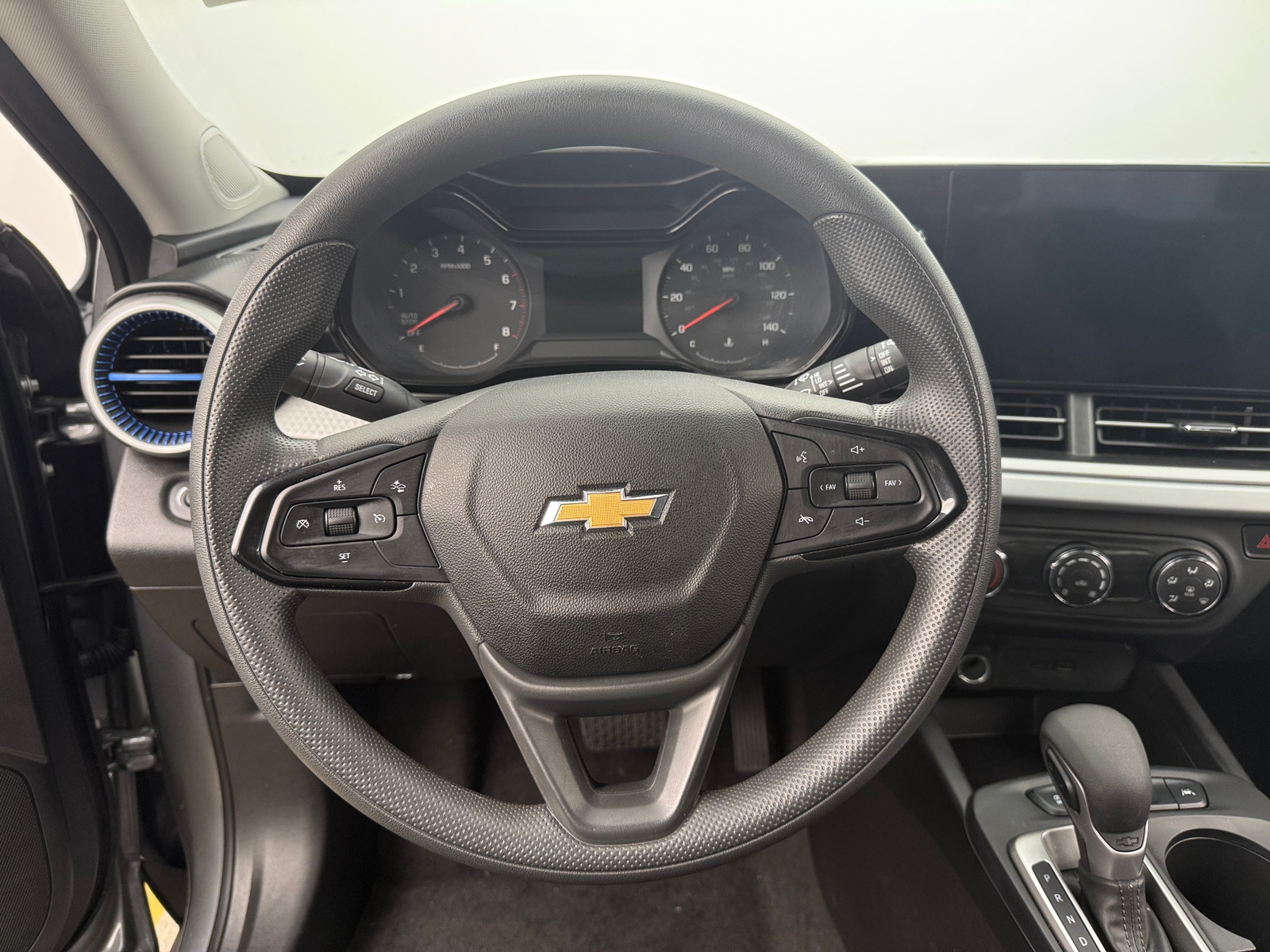 Thumbnail: 2025 Chevrolet Trax - 5