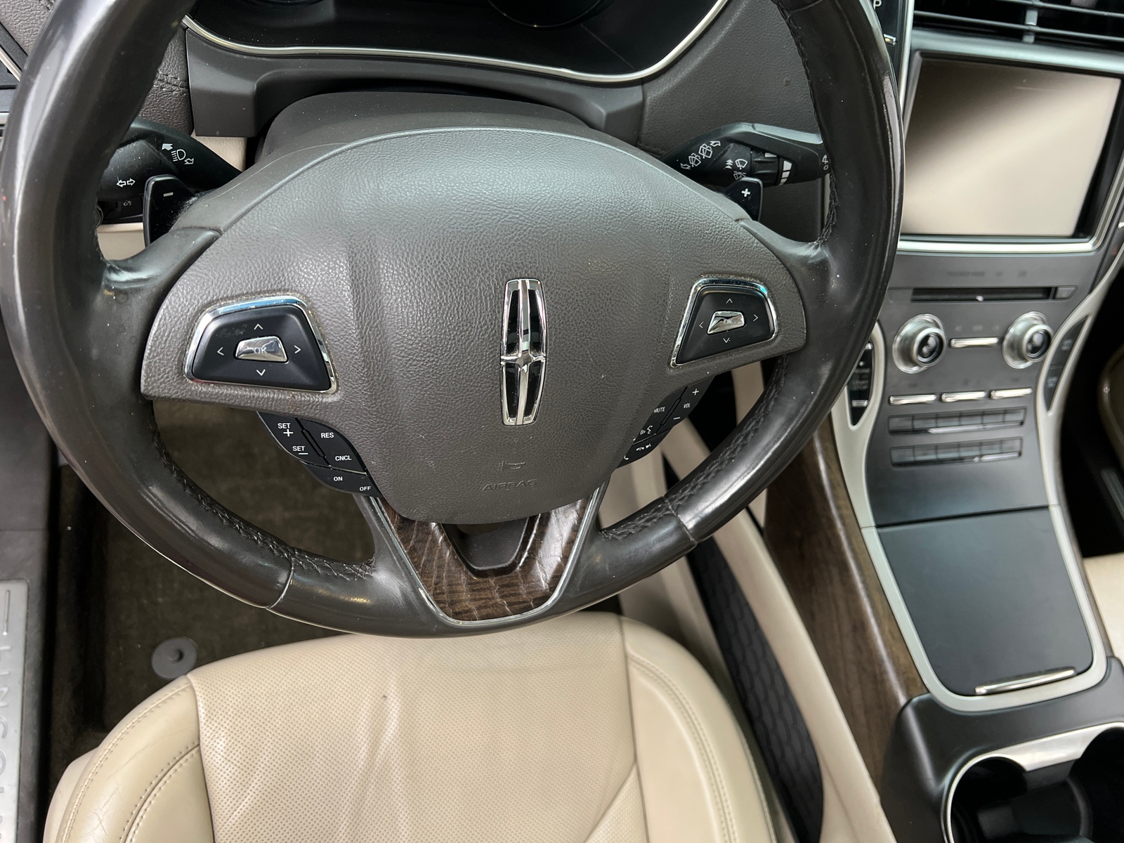 Thumbnail: 2016 Lincoln MKX - 4