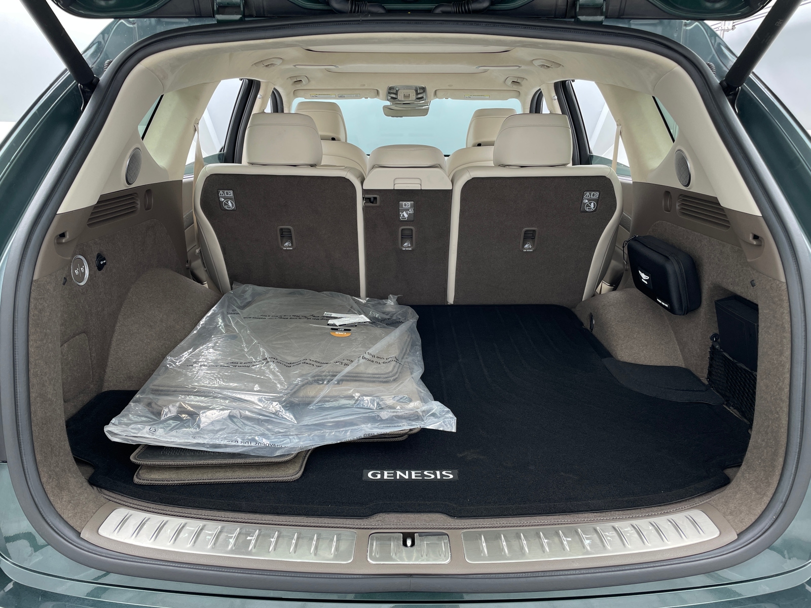 Thumbnail: 2021 Genesis GV80 - 6