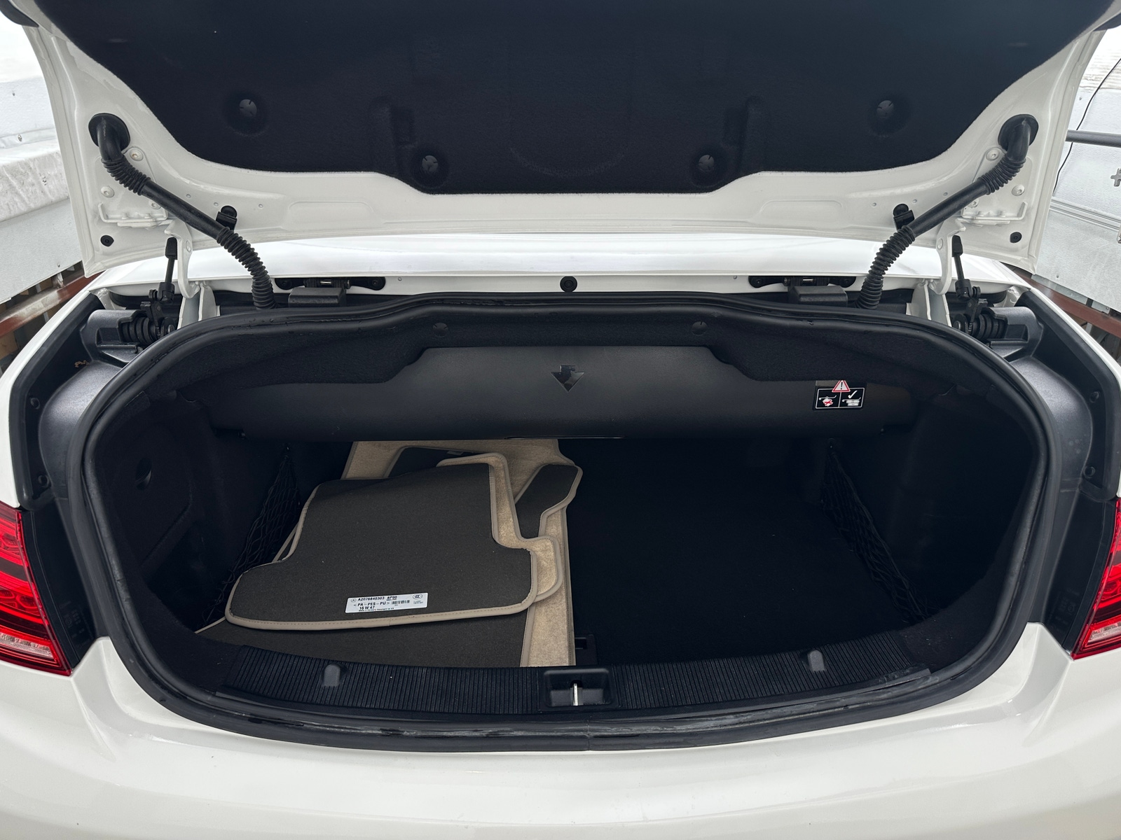 Thumbnail: 2015 Mercedes-Benz E-Class - 6