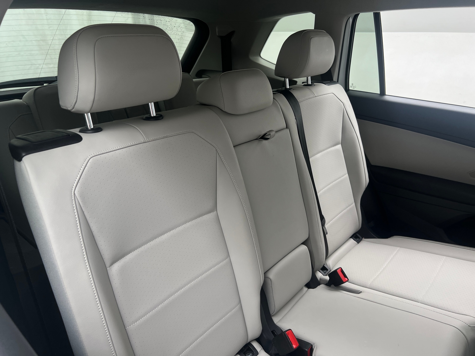 Thumbnail: 2018 Volkswagen Tiguan - 5