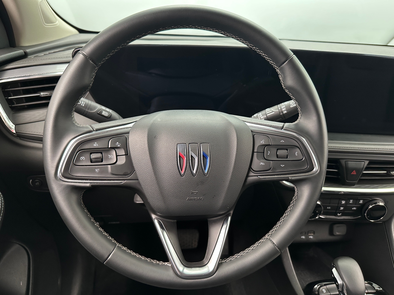 Thumbnail: 2025 Buick Encore GX - 5