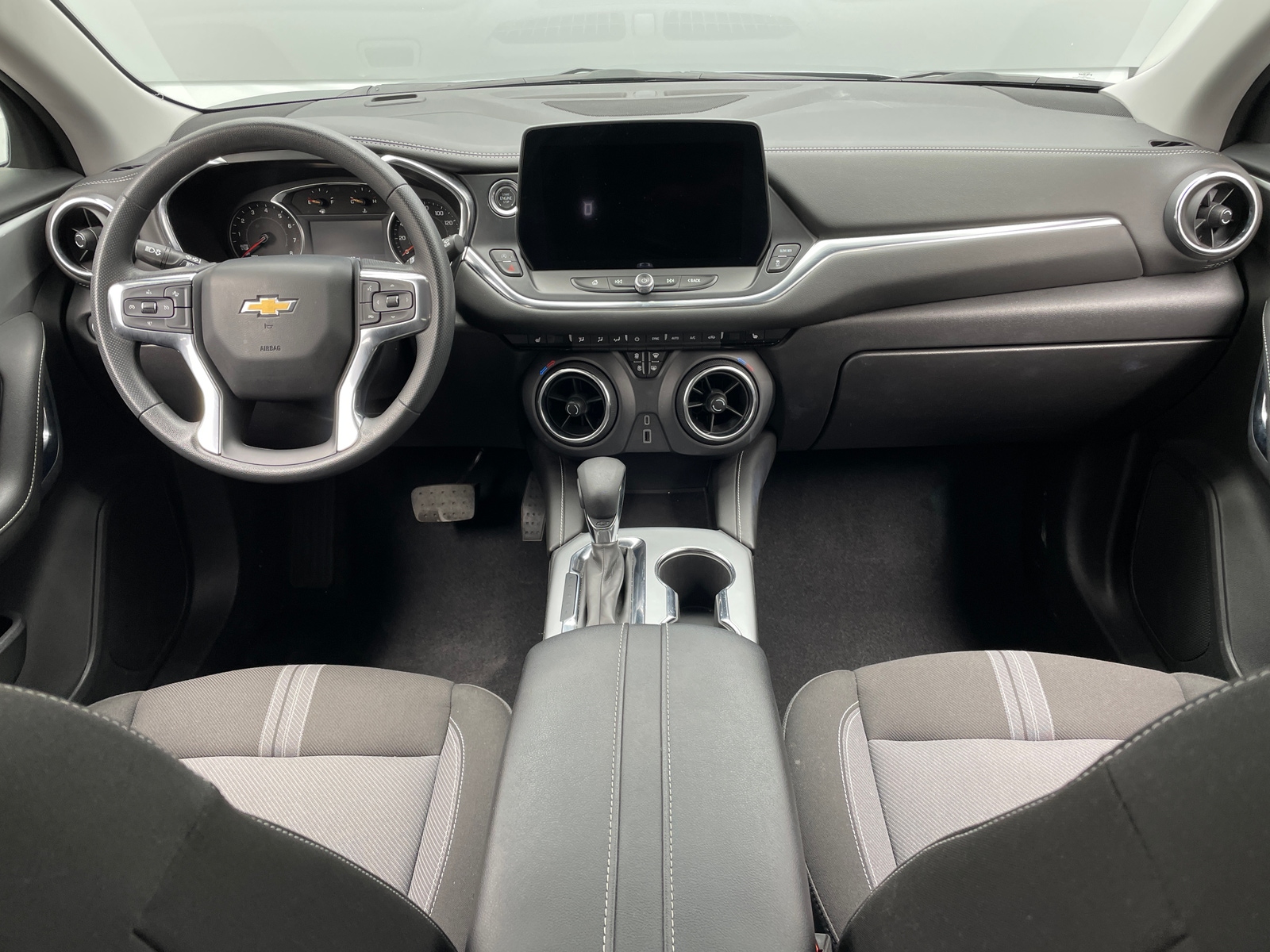 Thumbnail: 2025 Chevrolet Blazer - 3