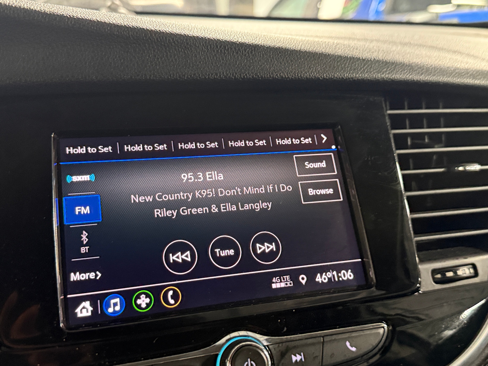 Thumbnail: 2021 Buick Encore - 4