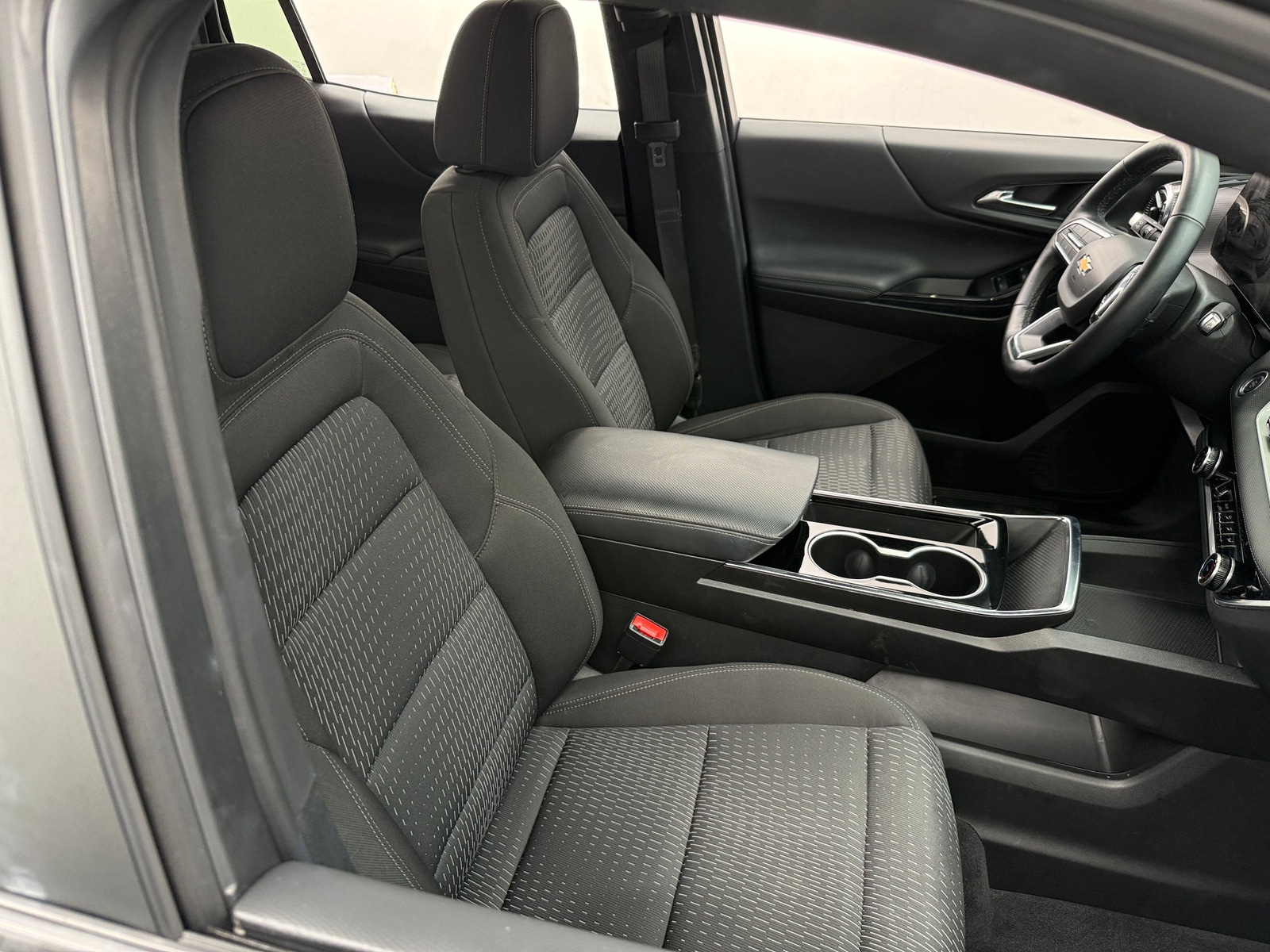 Thumbnail: 2025 Chevrolet Equinox - 2