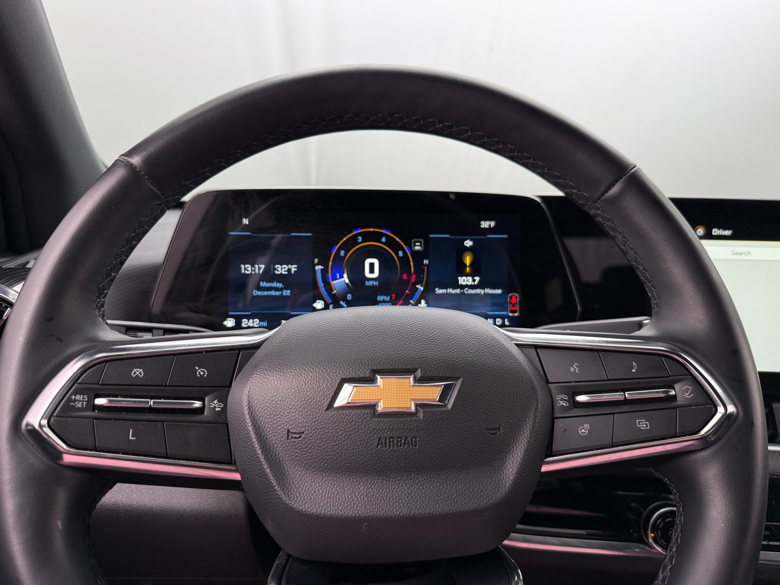 Thumbnail: 2025 Chevrolet Equinox - 5