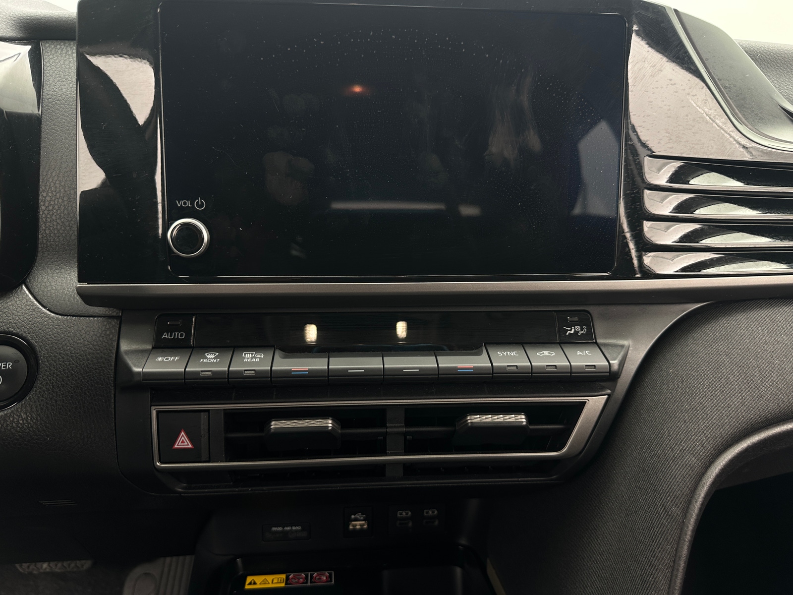 Thumbnail: 2025 Toyota Camry - 4