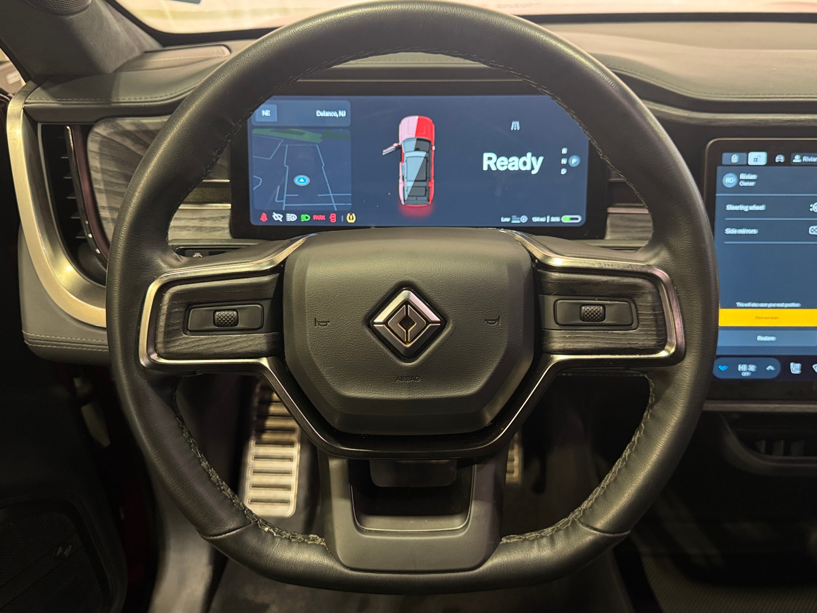 Thumbnail: 2023 Rivian R1S - 5