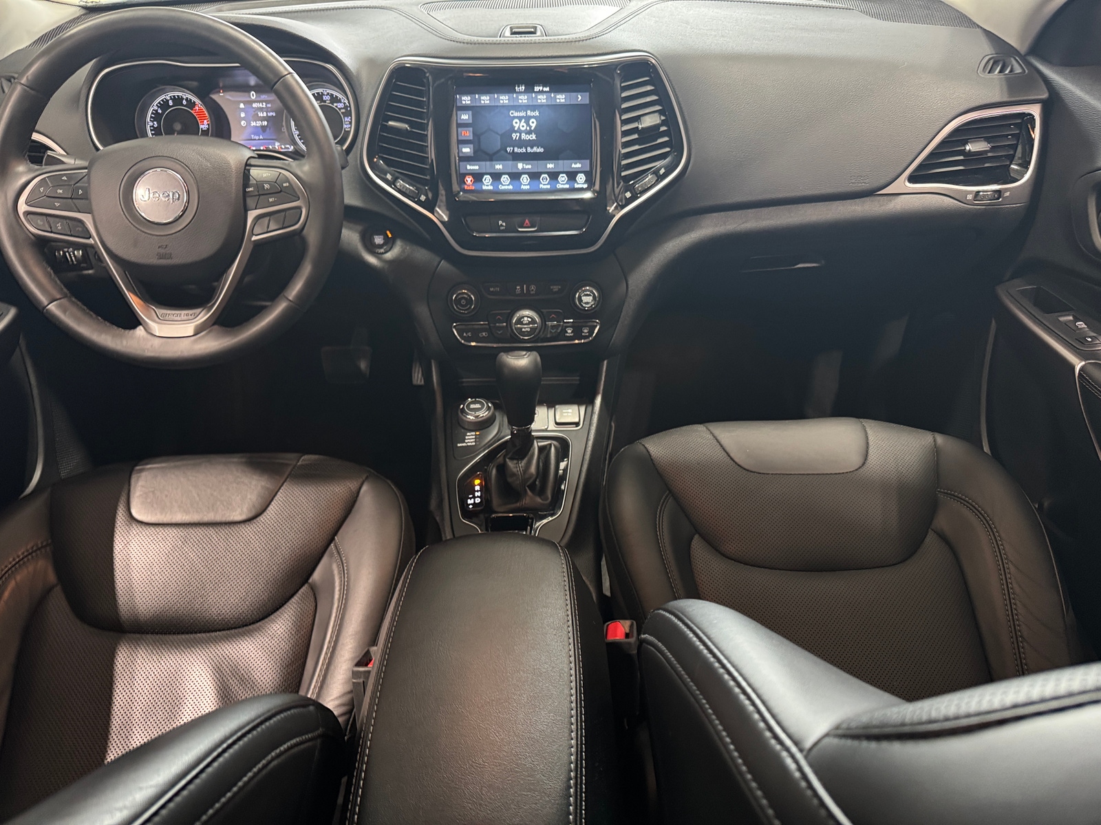 Thumbnail: 2019 Jeep Cherokee - 2