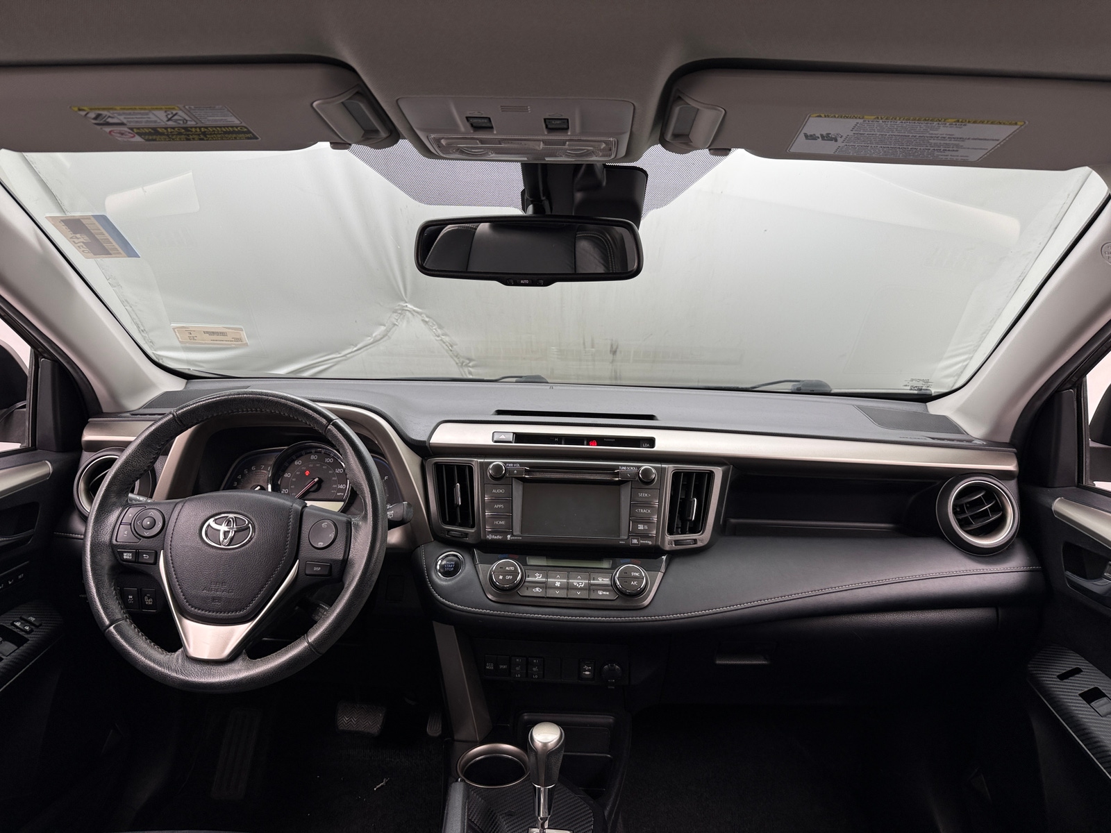 Thumbnail: 2015 Toyota RAV4 - 2