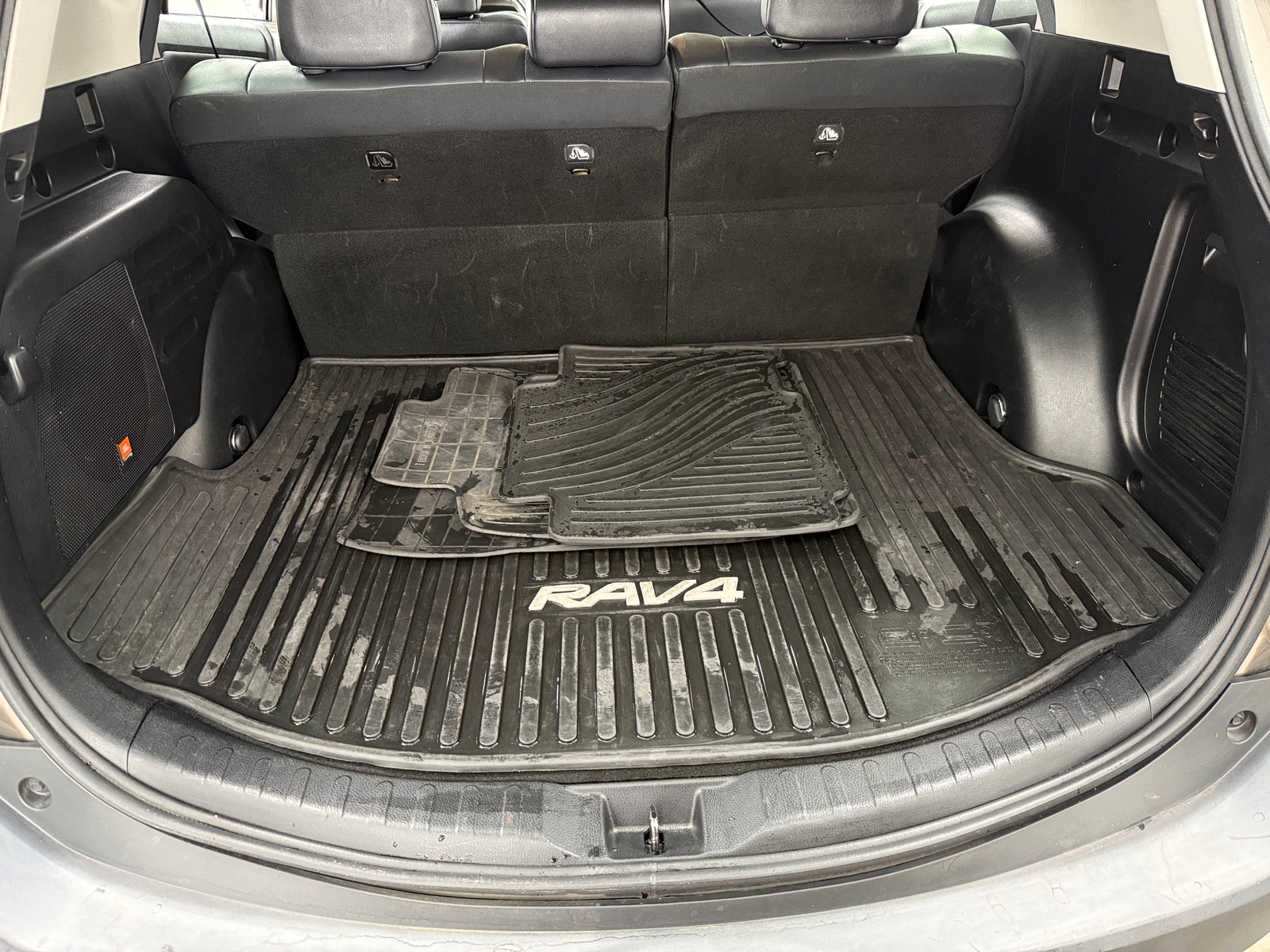 Thumbnail: 2015 Toyota RAV4 - 6