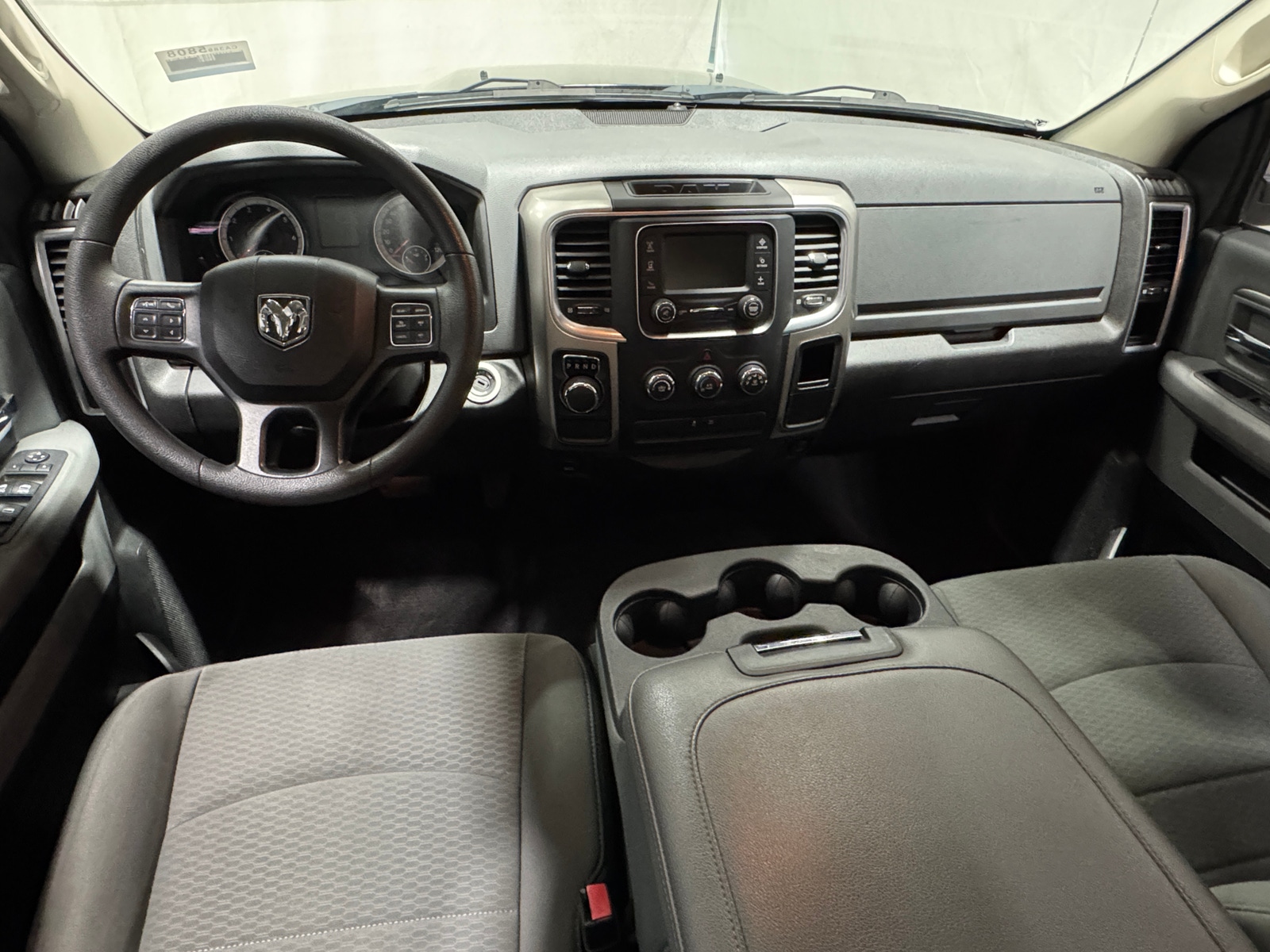 Thumbnail: 2019 RAM 1500 Classic - 3