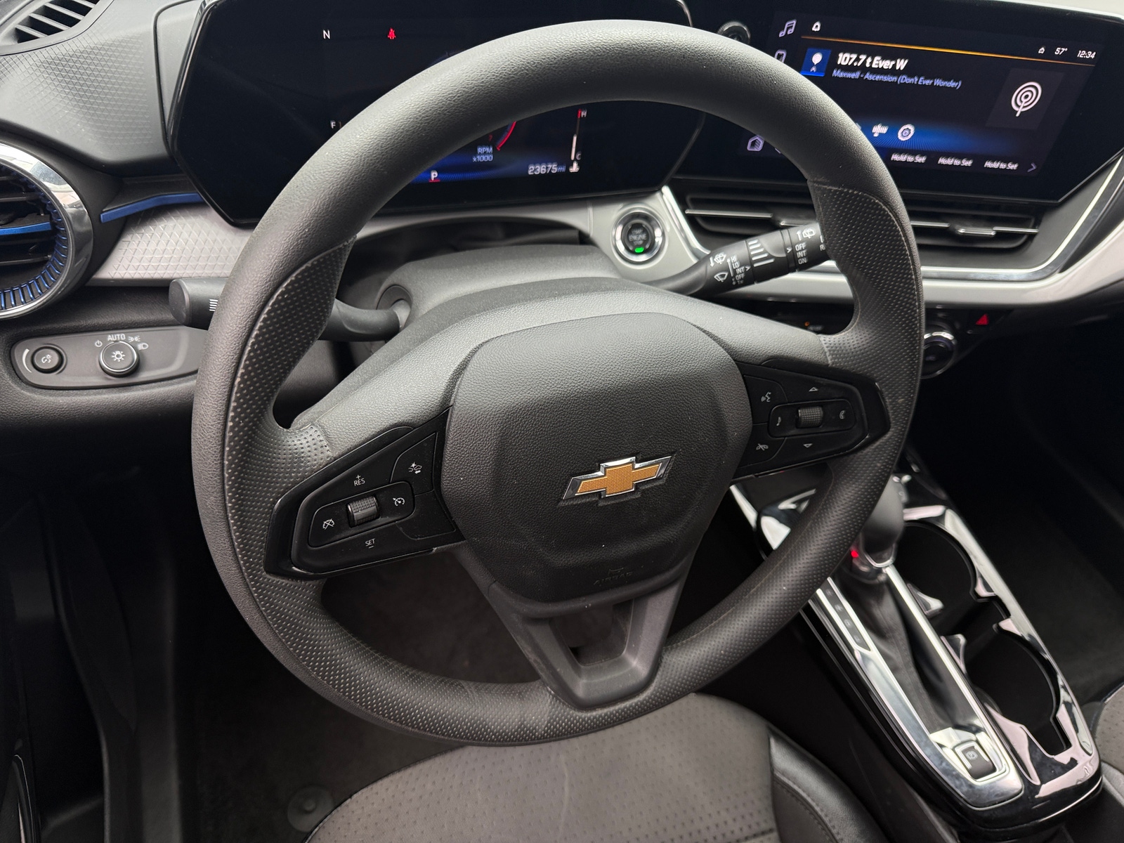 Thumbnail: 2025 Chevrolet Trax - 5