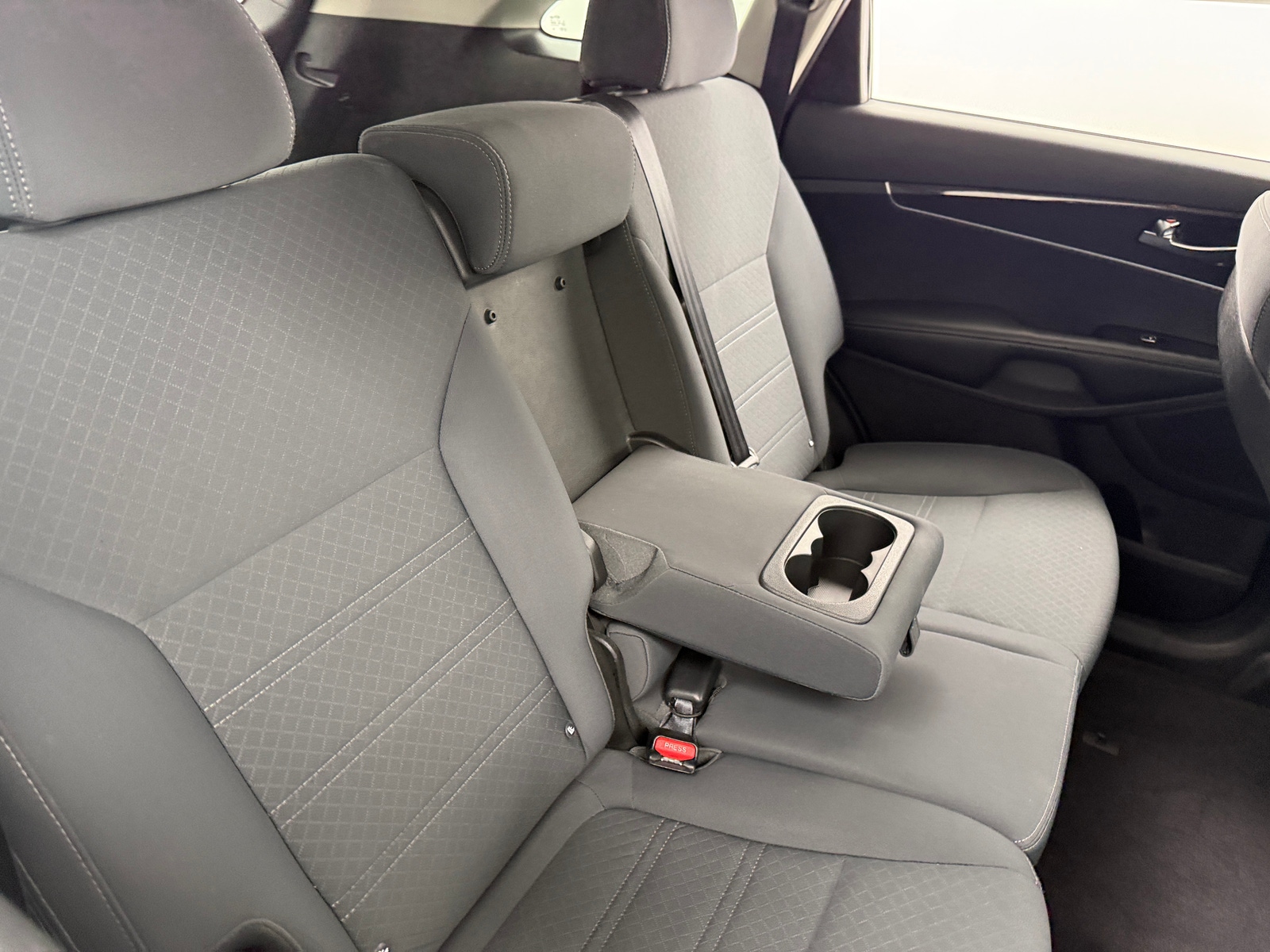 Thumbnail: 2016 Kia Sorento - 6