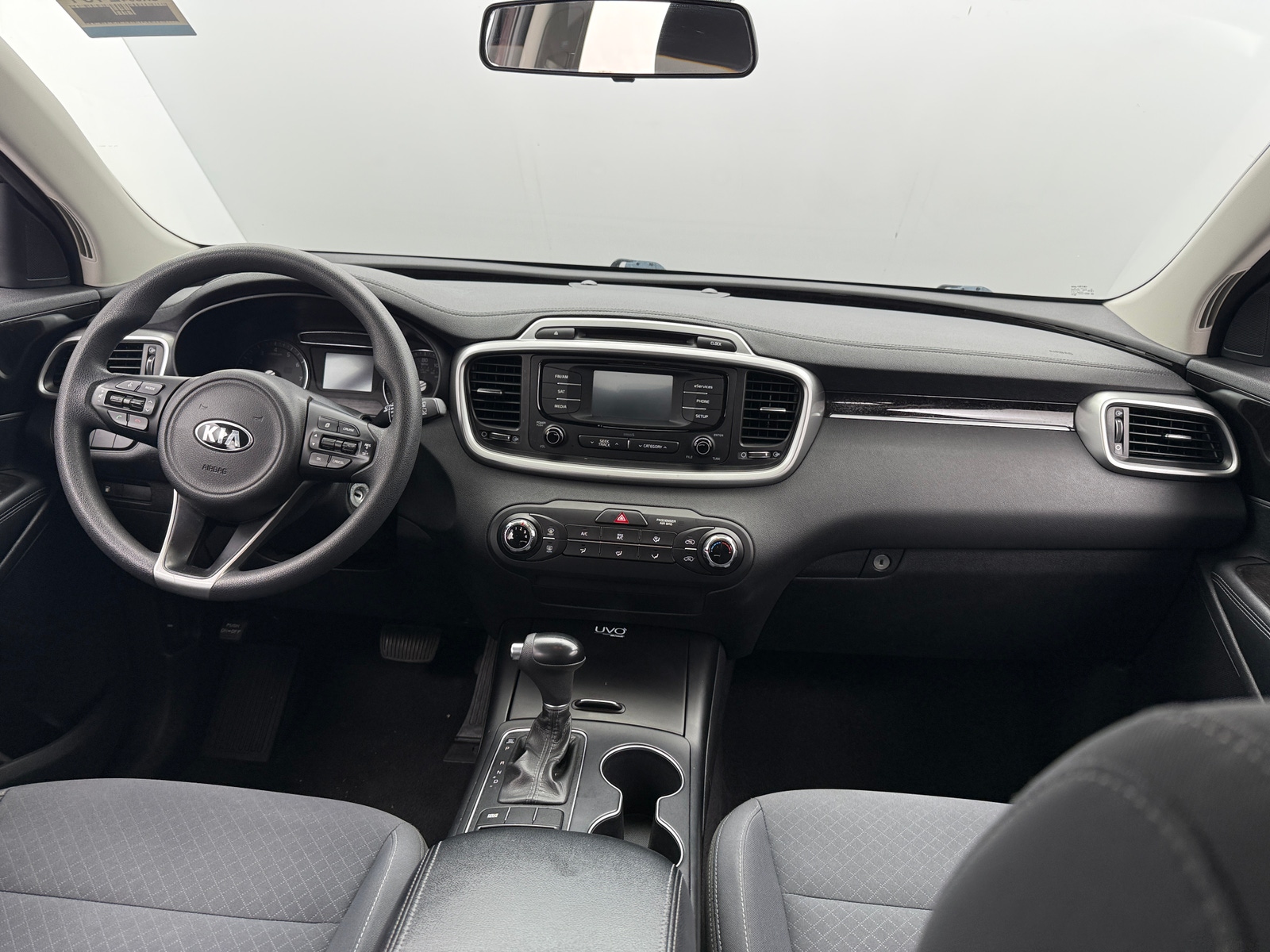 Thumbnail: 2016 Kia Sorento - 3