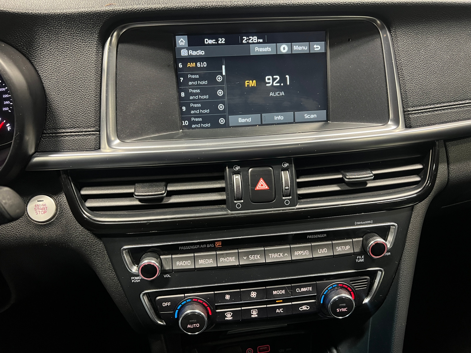 Thumbnail: 2018 Kia Optima - 3