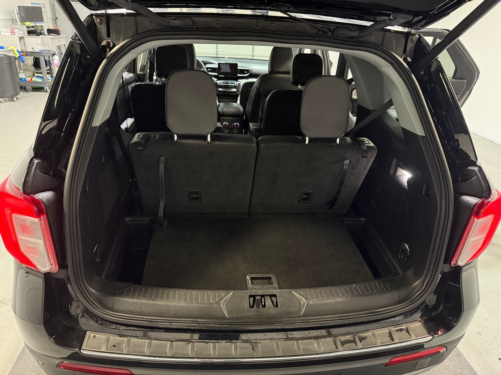 Thumbnail: 2023 Ford Explorer - 6