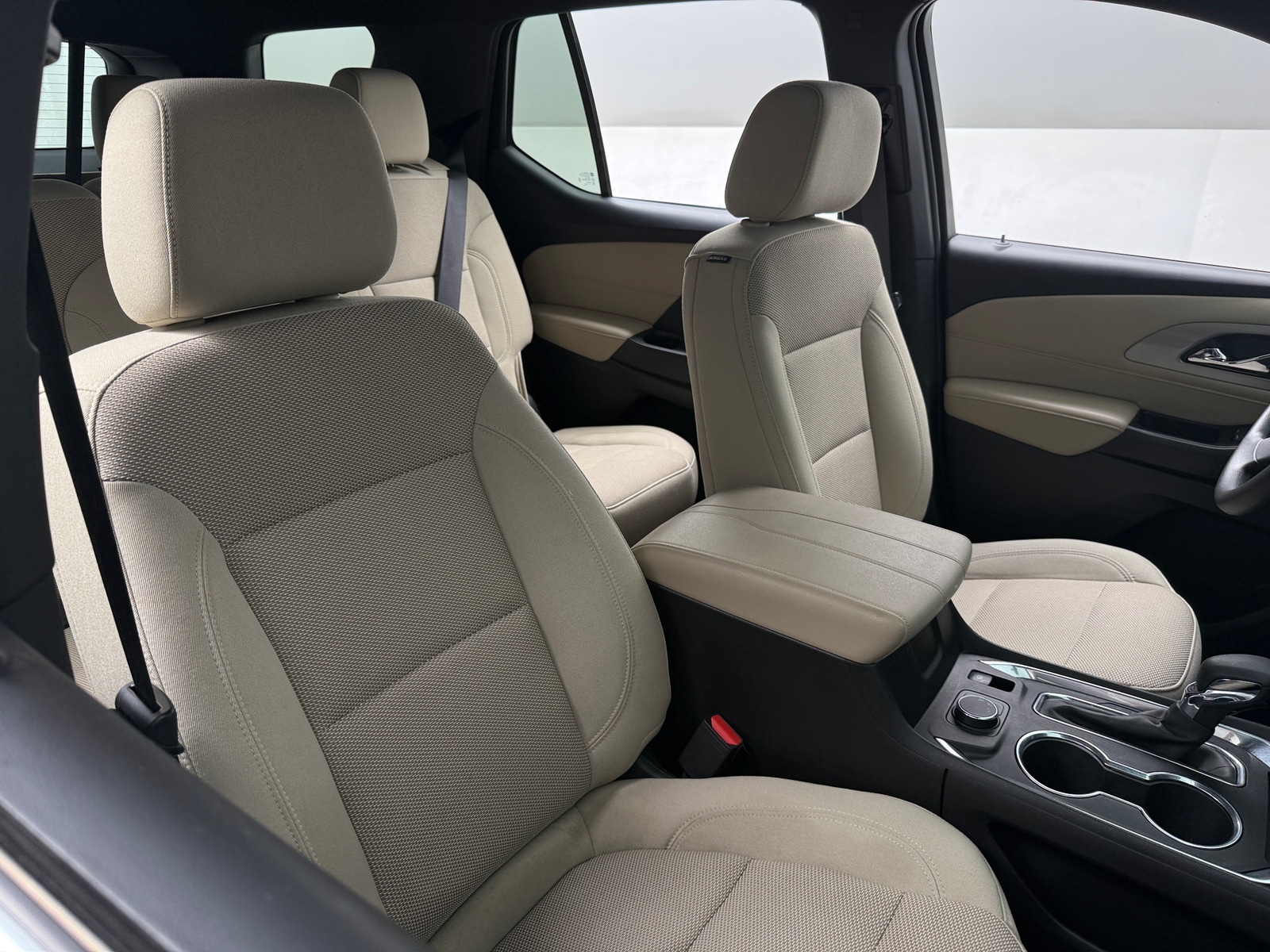 Thumbnail: 2023 Chevrolet Traverse - 2