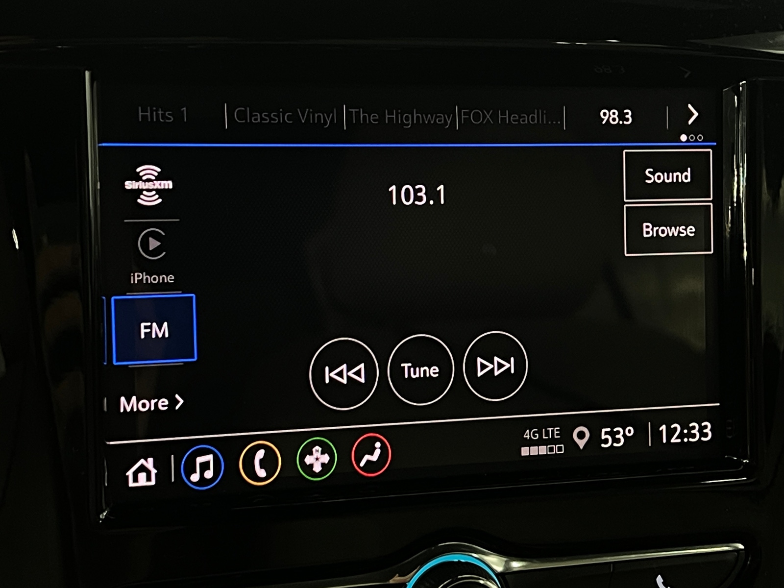 Thumbnail: 2023 Chevrolet Traverse - 4