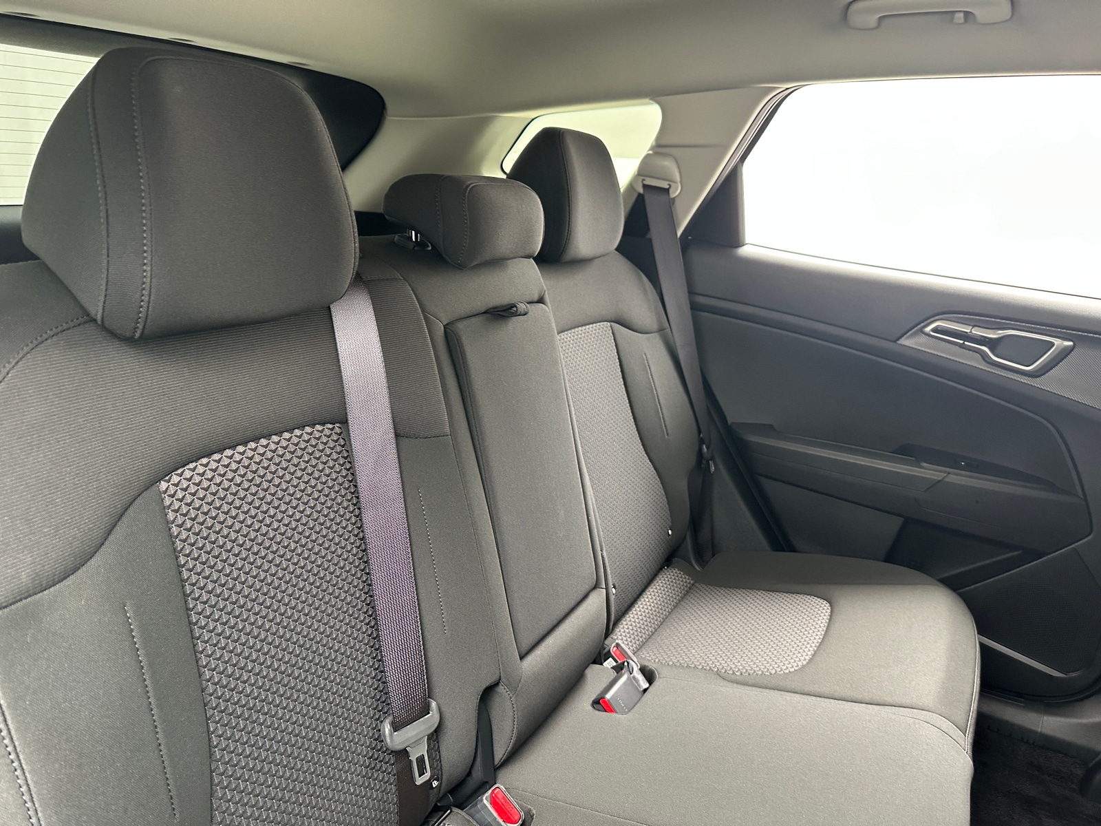 Thumbnail: 2025 Kia Sportage - 6