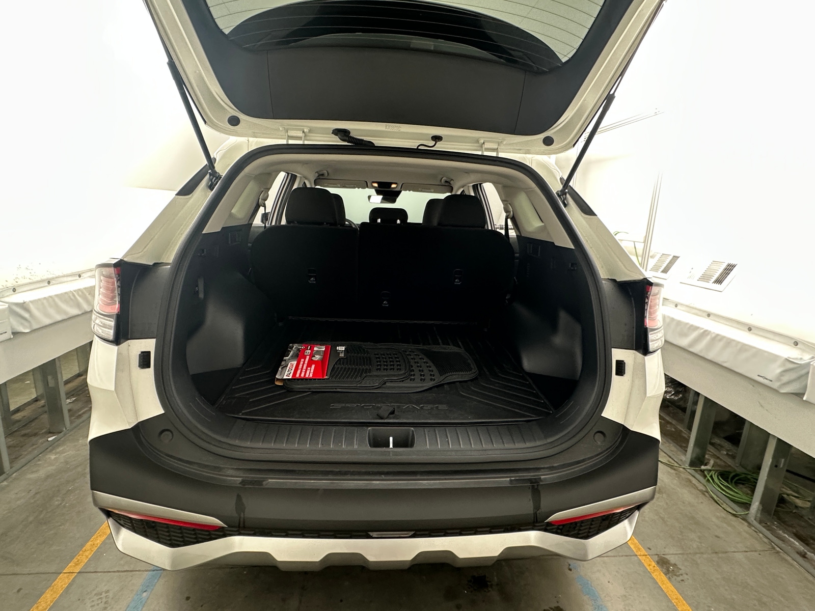 Thumbnail: 2025 Kia Sportage - 7