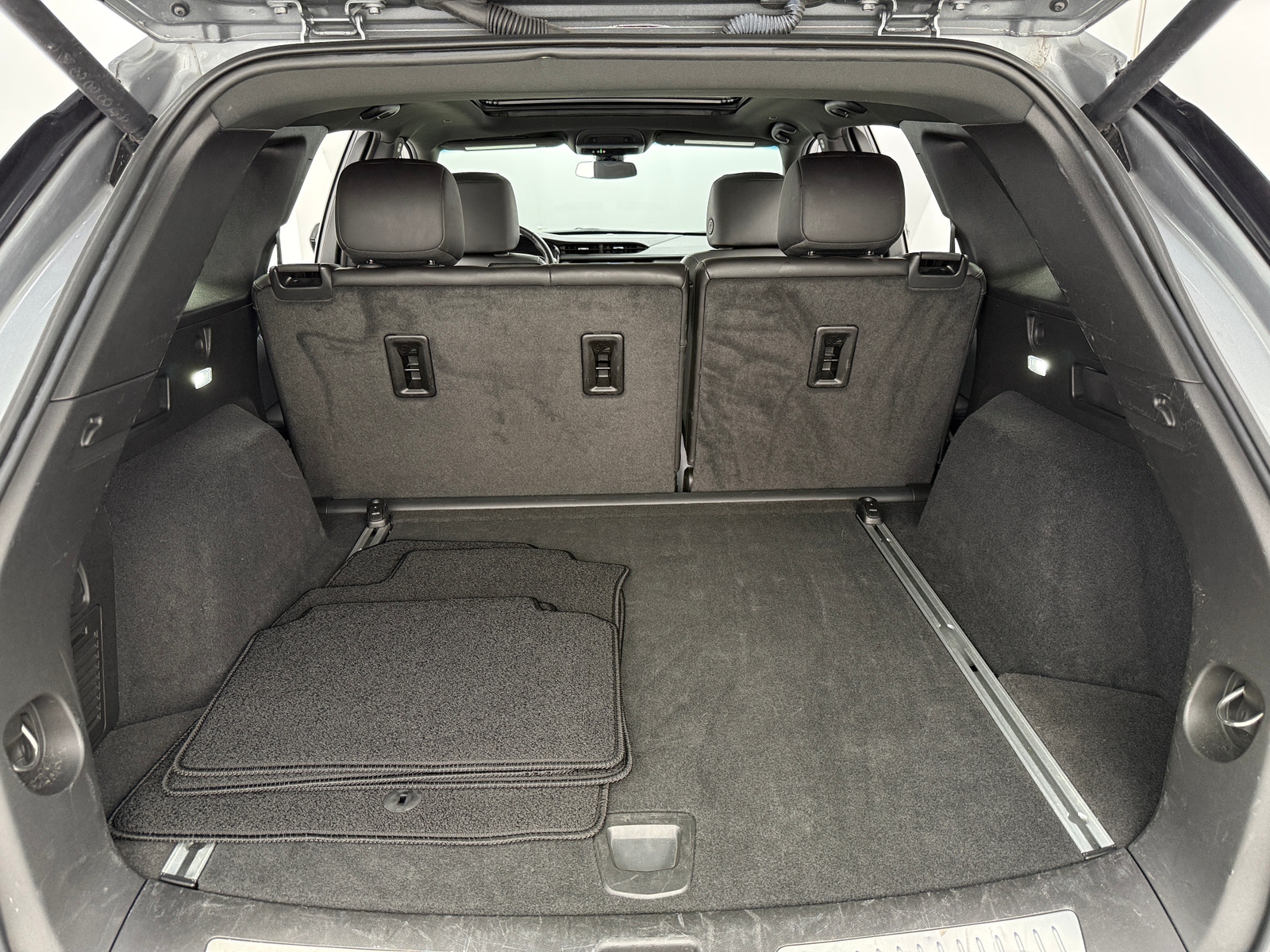 Thumbnail: 2024 Cadillac XT5 - 6