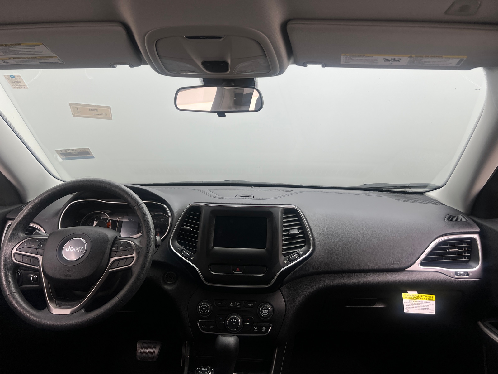 Thumbnail: 2019 Jeep Cherokee - 3