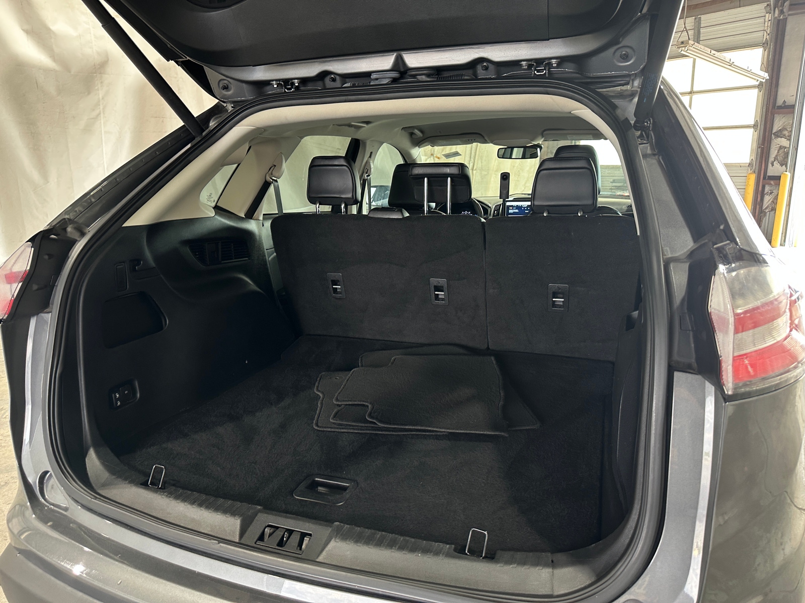 Thumbnail: 2024 Ford Edge - 6