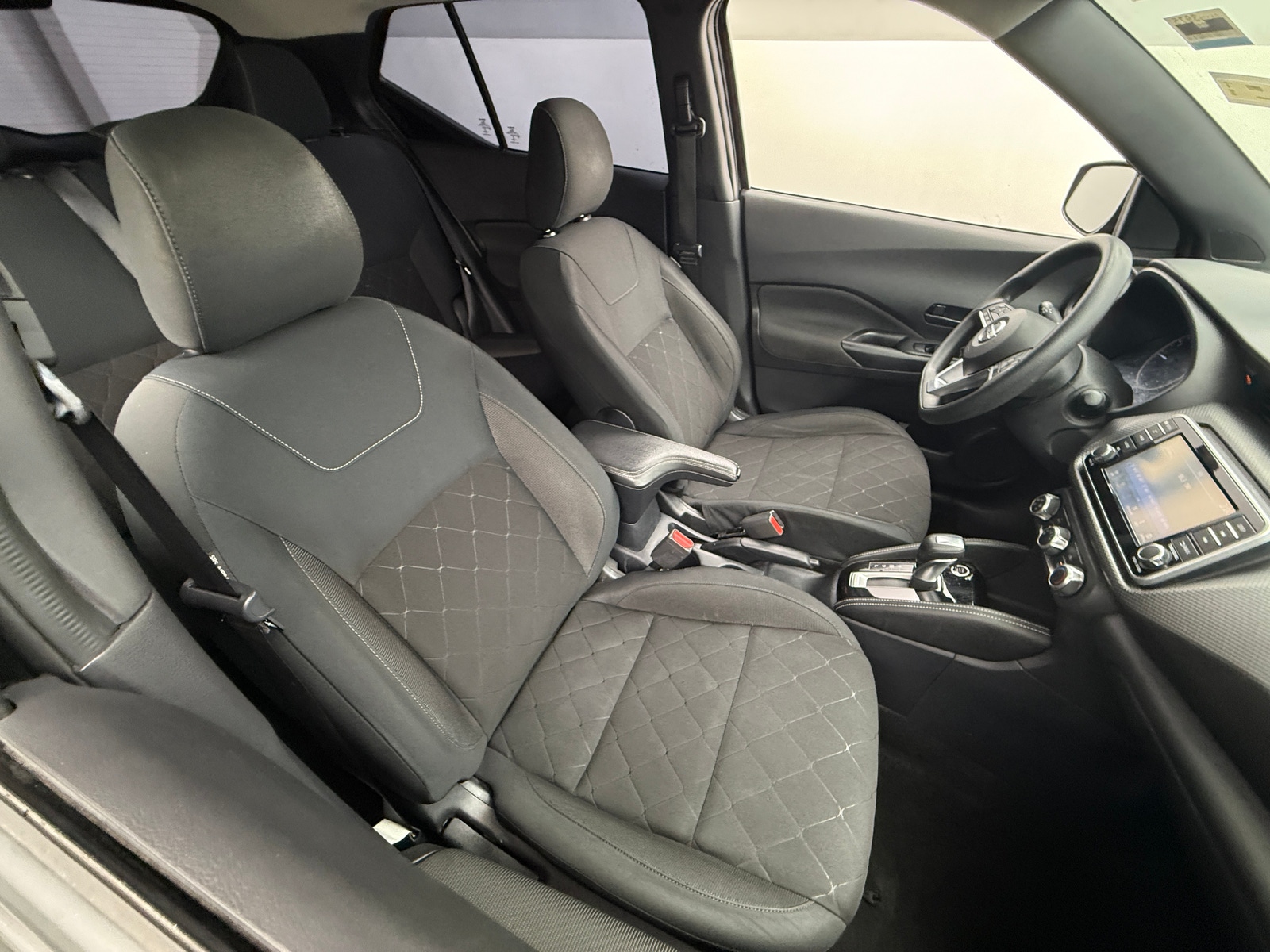 Thumbnail: 2019 Nissan Kicks - 2