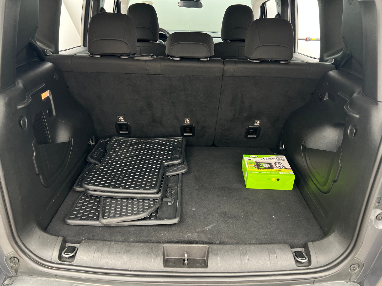 Thumbnail: 2022 Jeep Renegade - 7