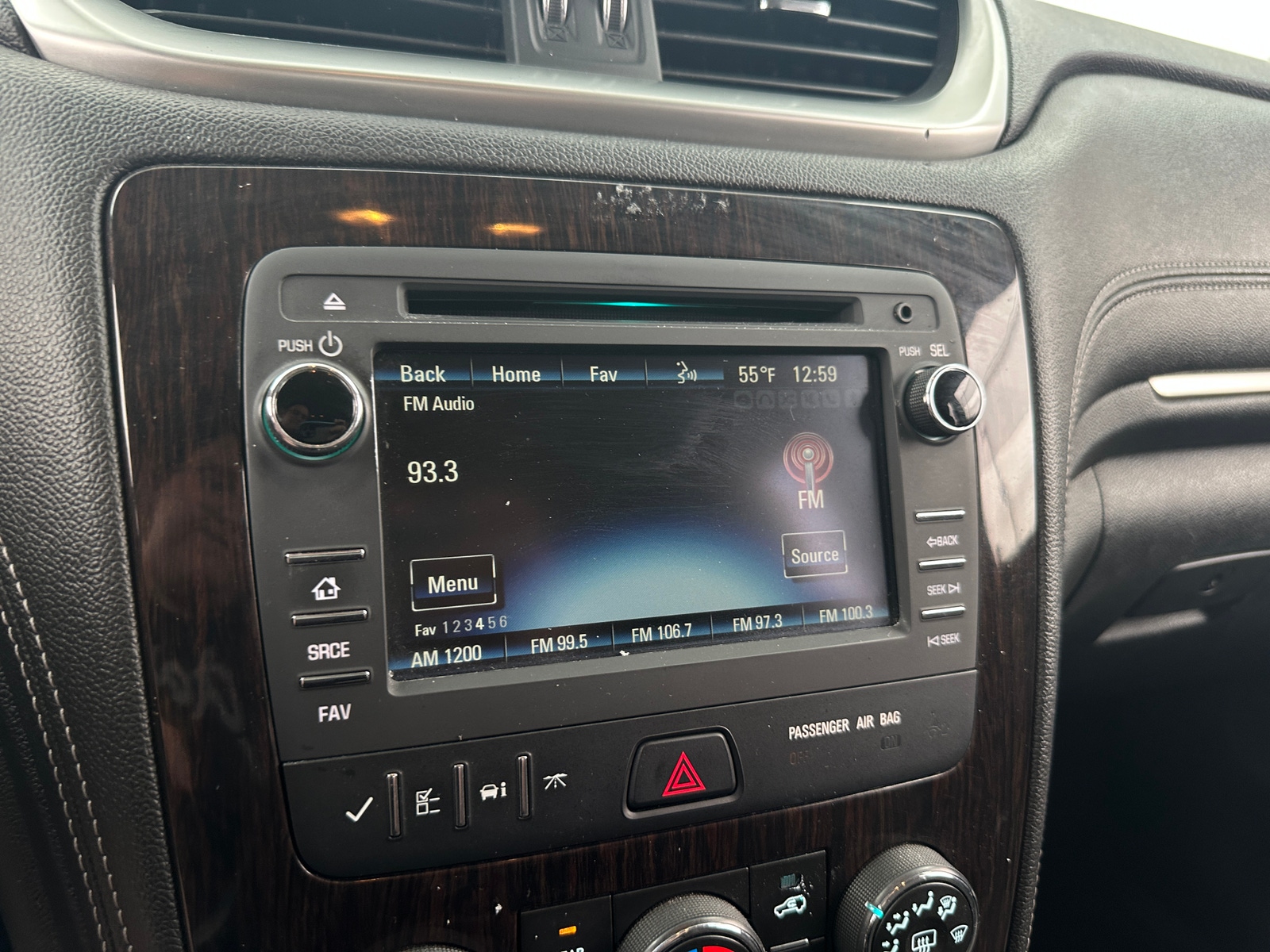 Thumbnail: 2017 Chevrolet Traverse - 4