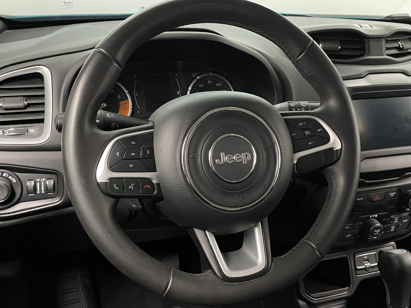 Thumbnail: 2020 Jeep Renegade - 5