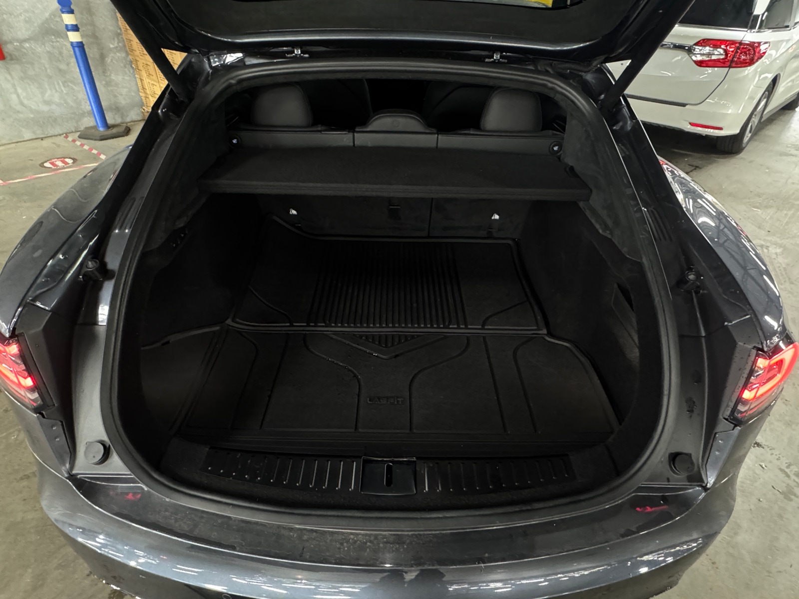 Thumbnail: 2022 Tesla Model S - 6