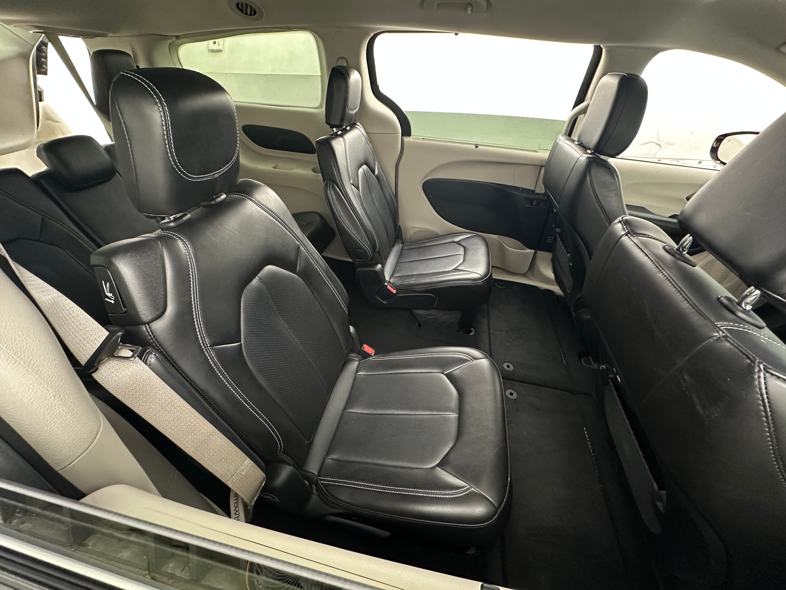 Thumbnail: 2024 Chrysler Pacifica - 5