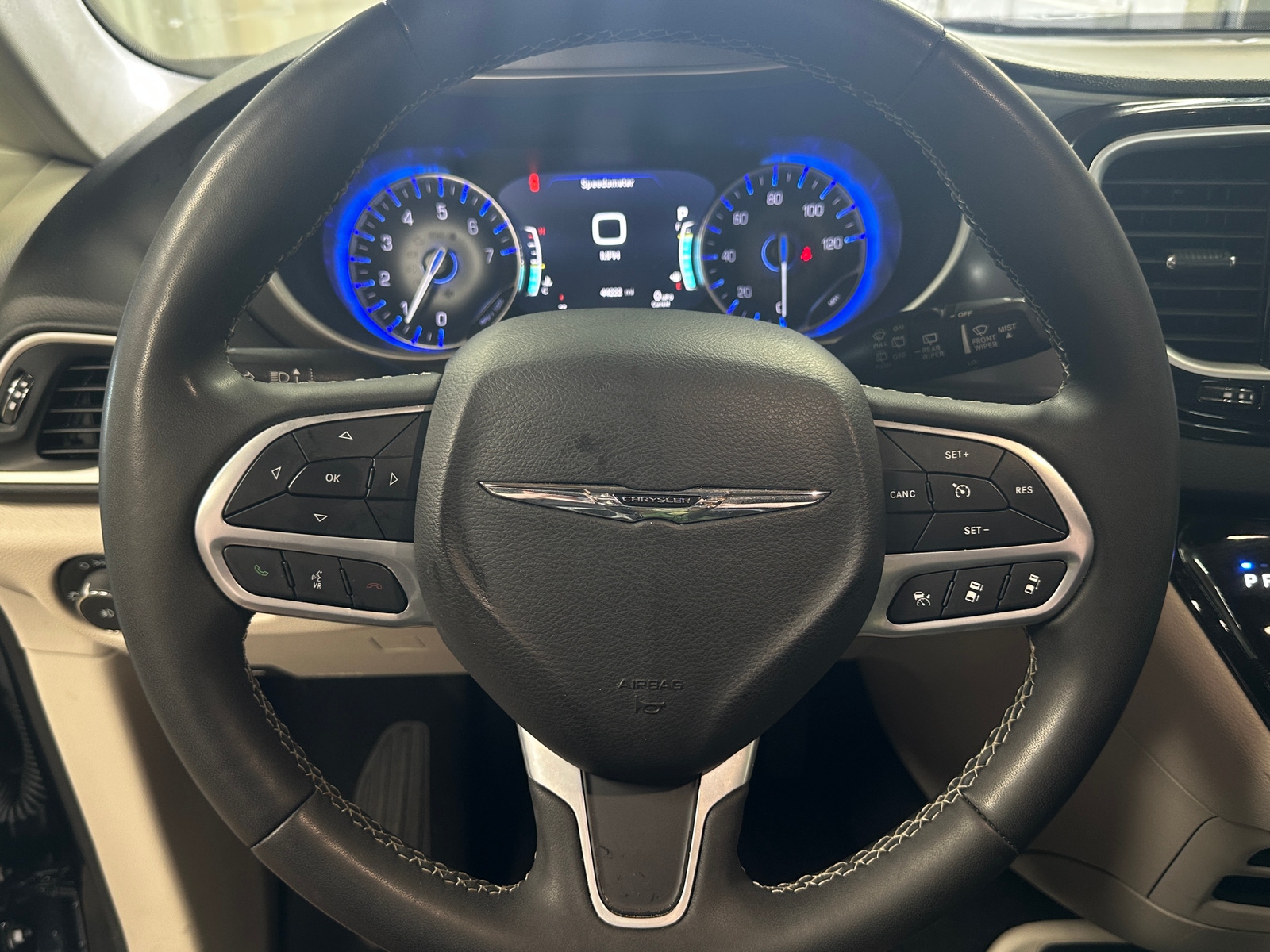 Thumbnail: 2024 Chrysler Pacifica - 4