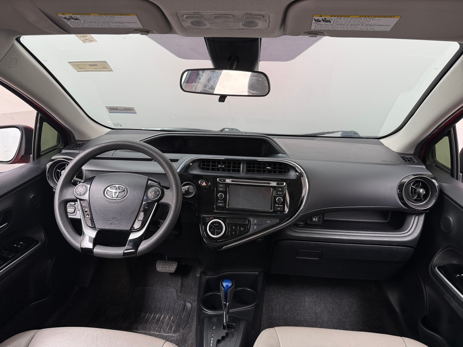 Thumbnail: 2018 Toyota Prius c - 3