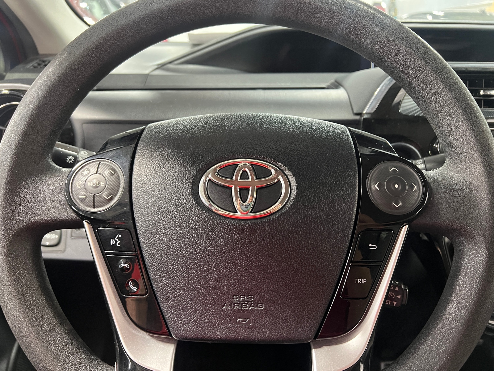 Thumbnail: 2018 Toyota Prius c - 5