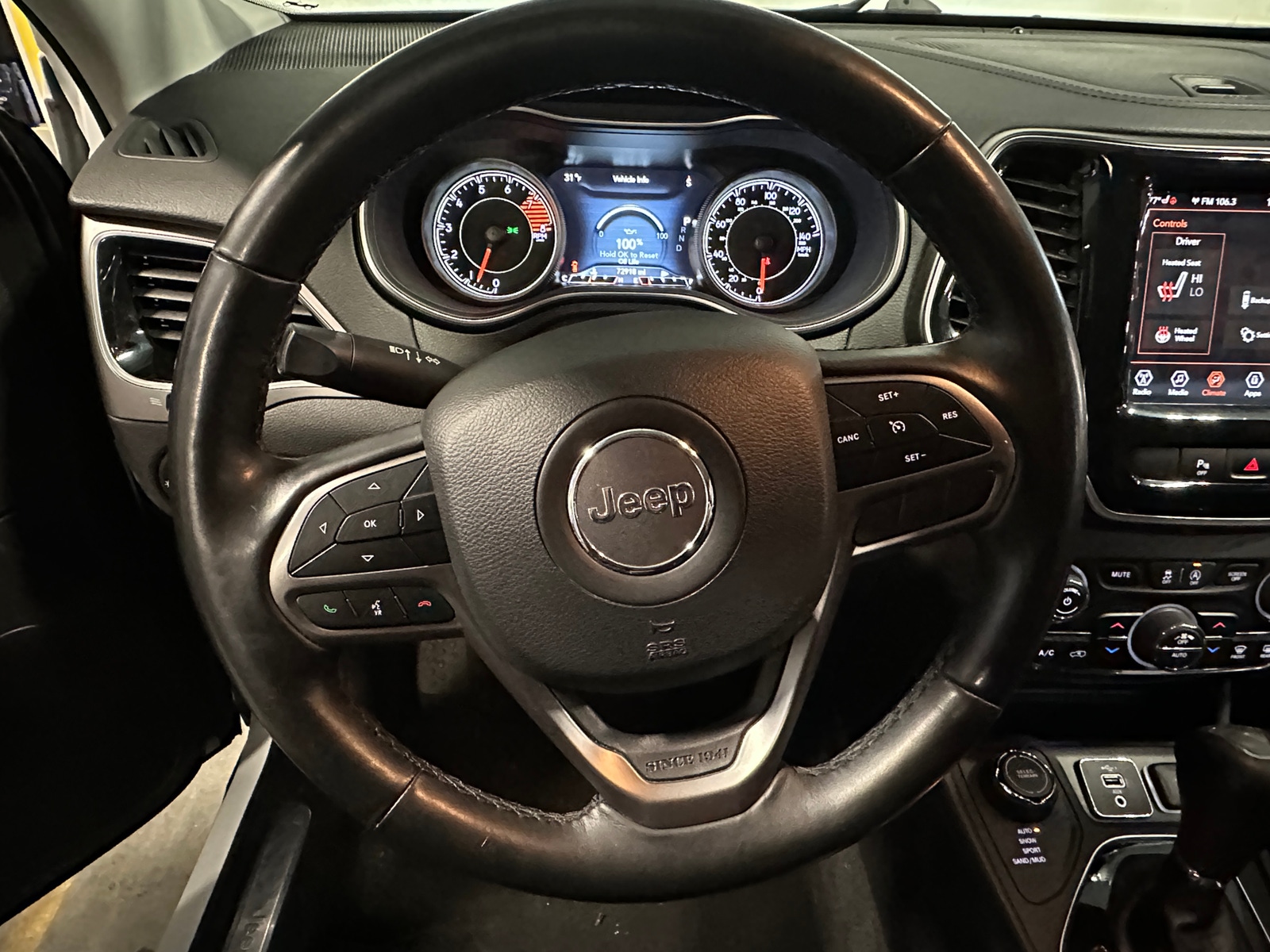 Thumbnail: 2019 Jeep Cherokee - 4