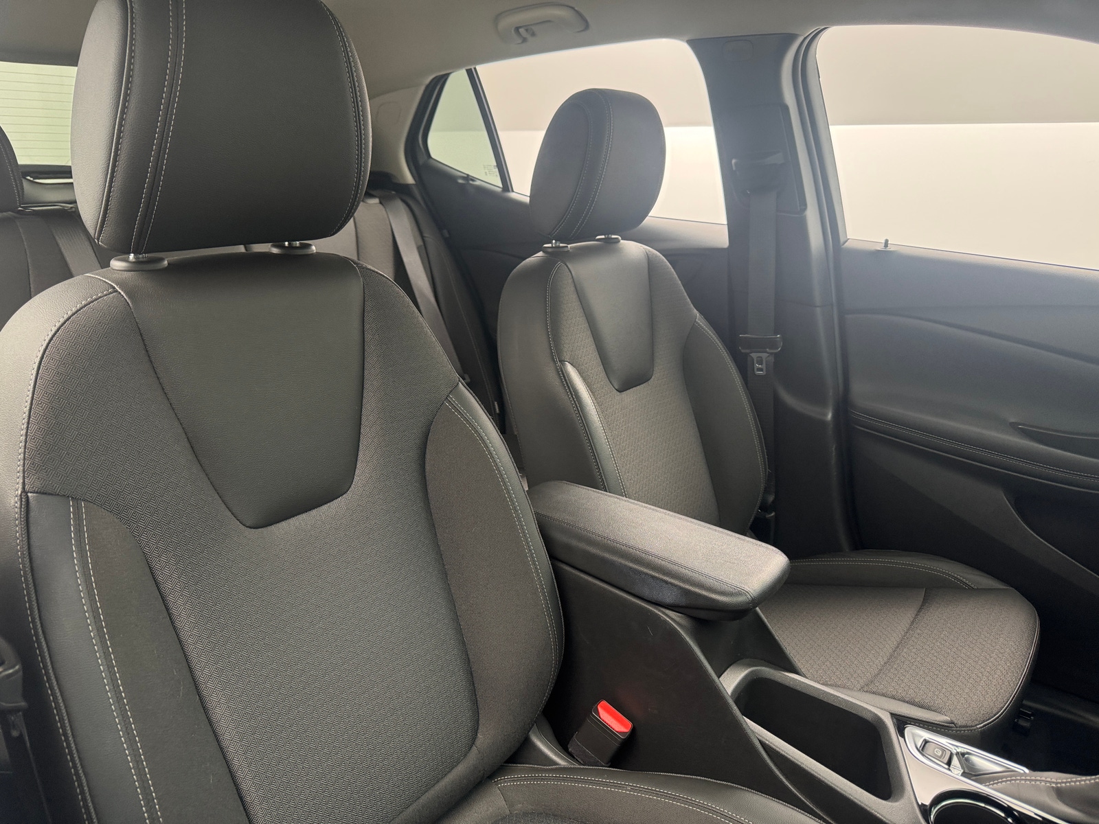 Thumbnail: 2025 Buick Encore GX - 2