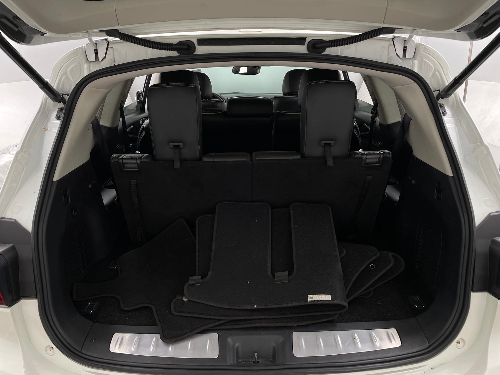 Thumbnail: 2020 INFINITI QX60 - 6