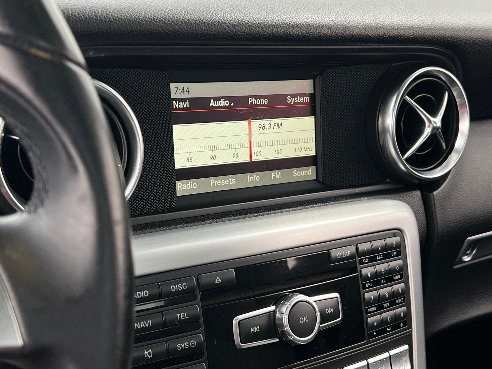 Thumbnail: 2013 Mercedes-Benz SLK - 3