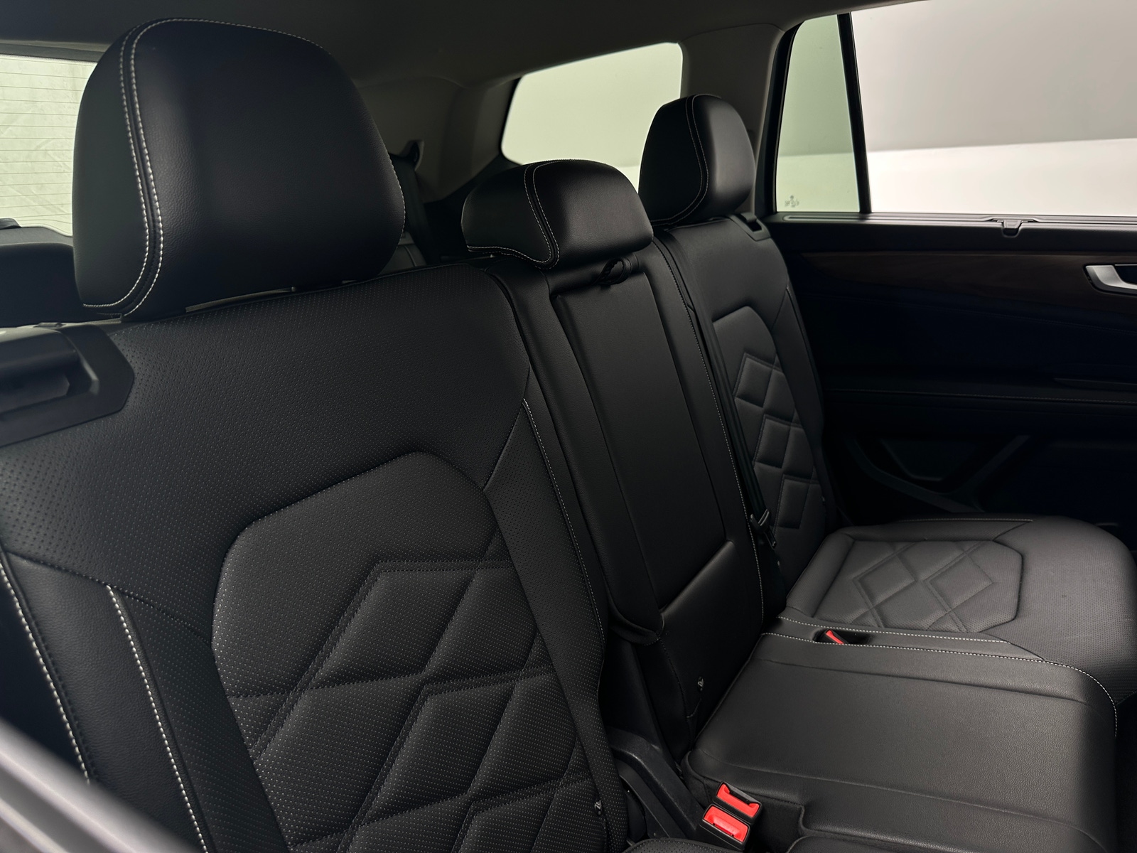 Thumbnail: 2025 Volkswagen Atlas - 5