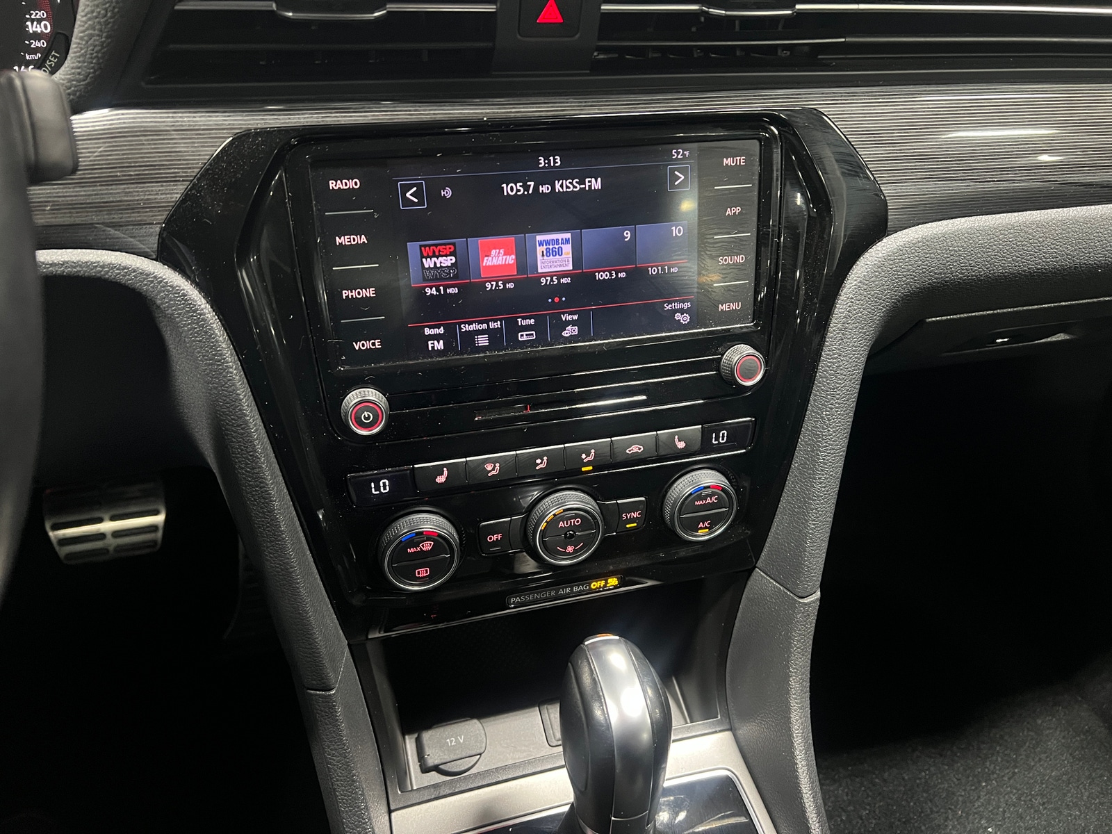 Thumbnail: 2020 Volkswagen Passat - 3