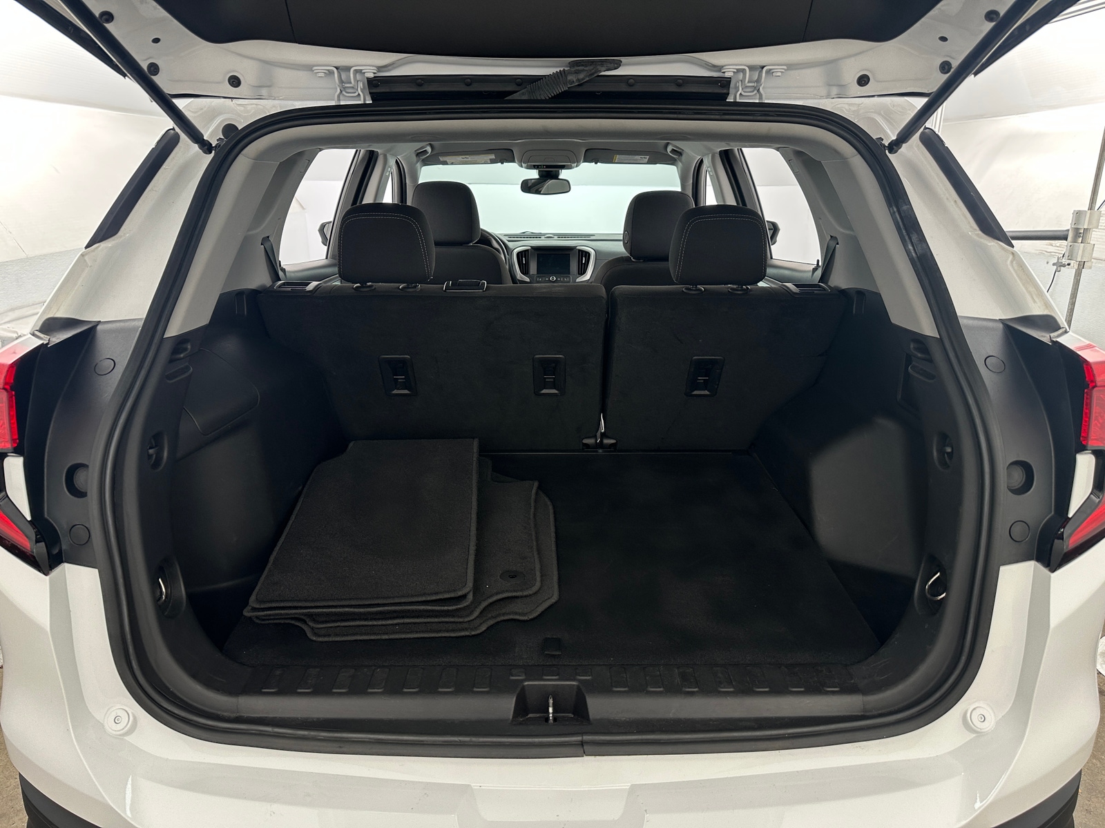 Thumbnail: 2024 GMC Terrain - 7