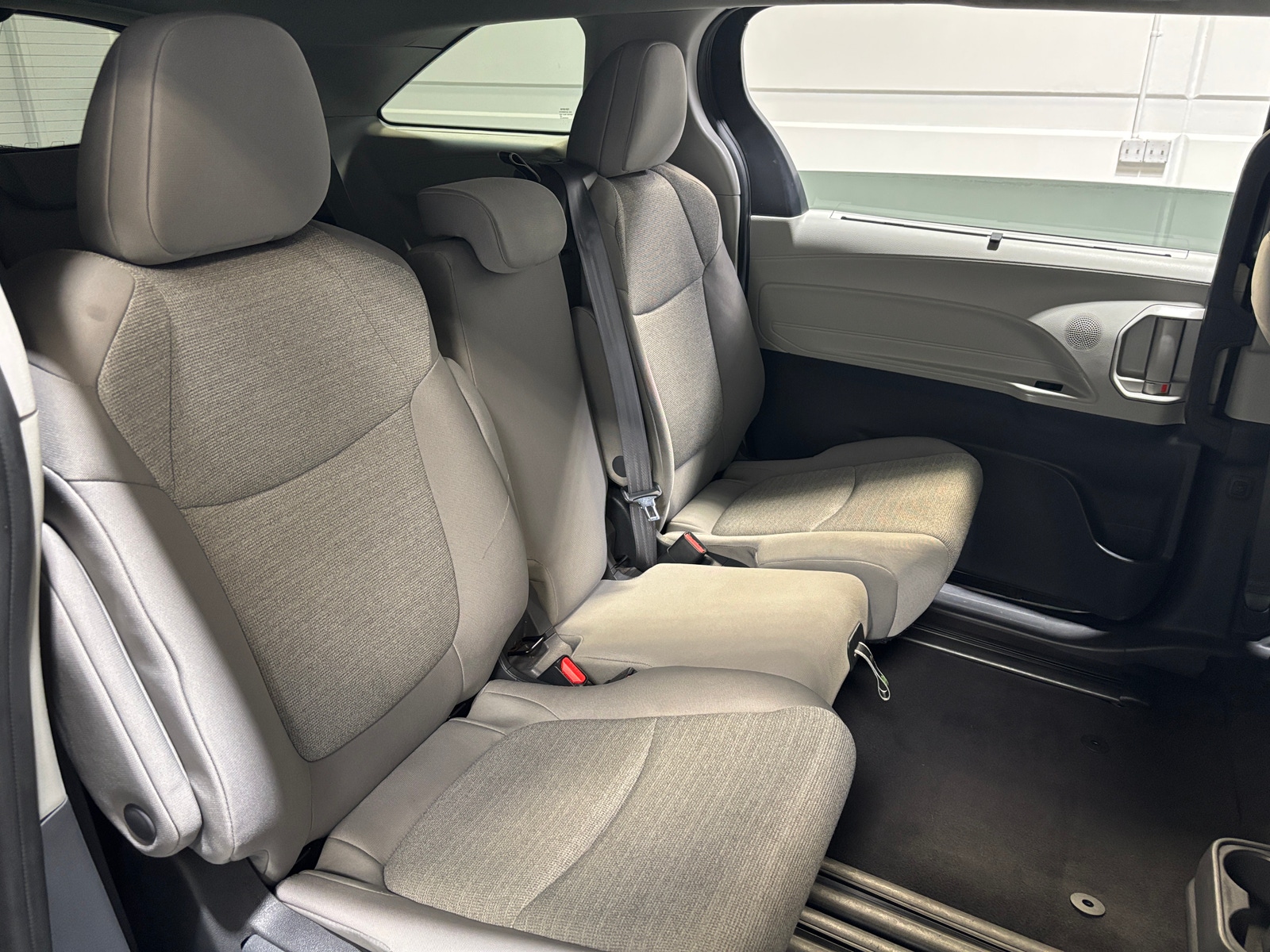 Thumbnail: 2024 Toyota Sienna - 6