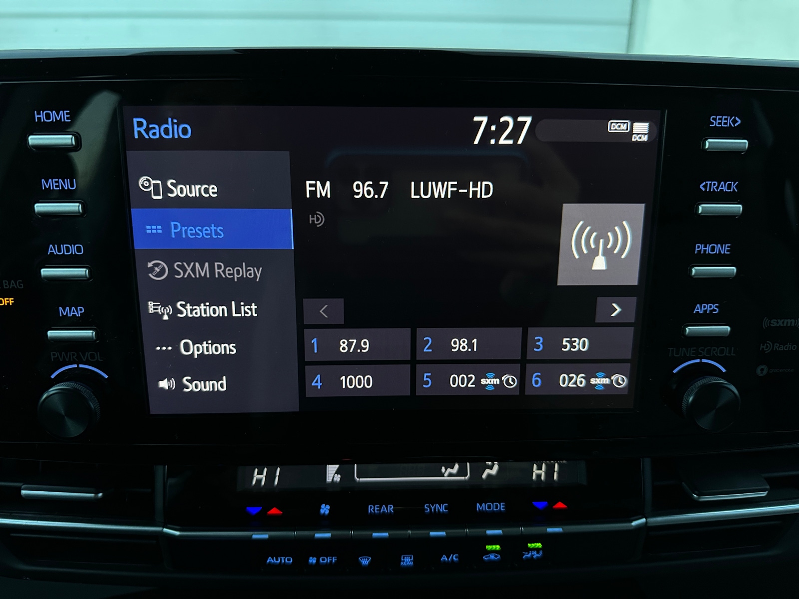 Thumbnail: 2024 Toyota Sienna - 4
